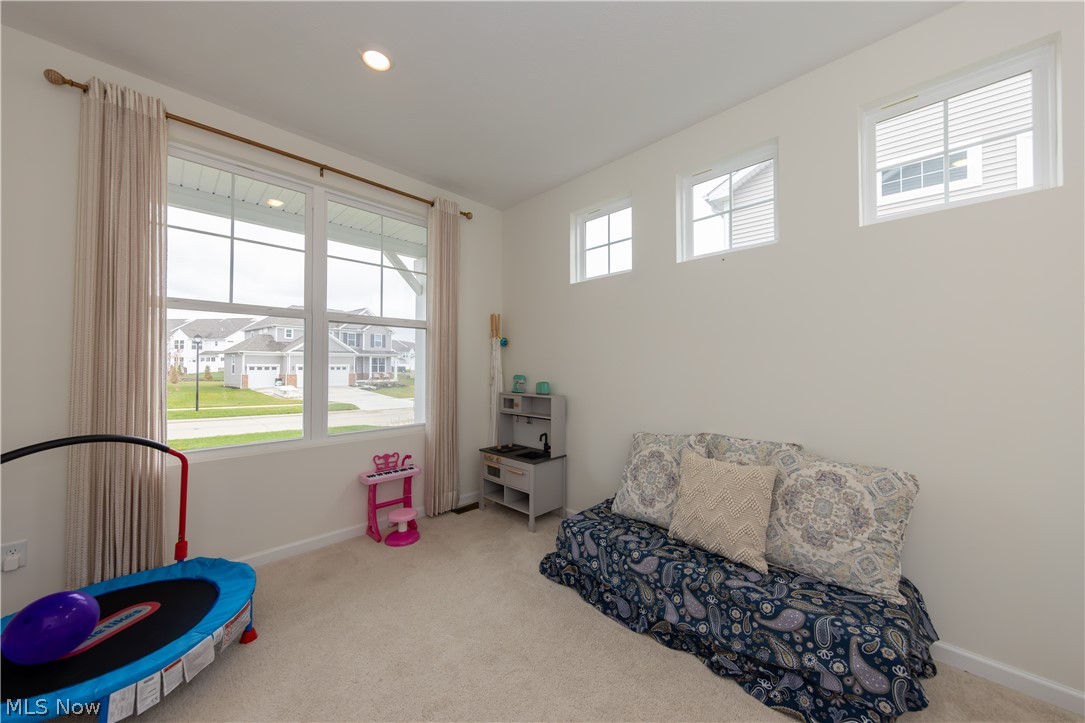 Aurora, Ohio, 44202, United States, 3 Bedrooms Bedrooms, ,3 BathroomsBathrooms,Residential,For Sale,2030773