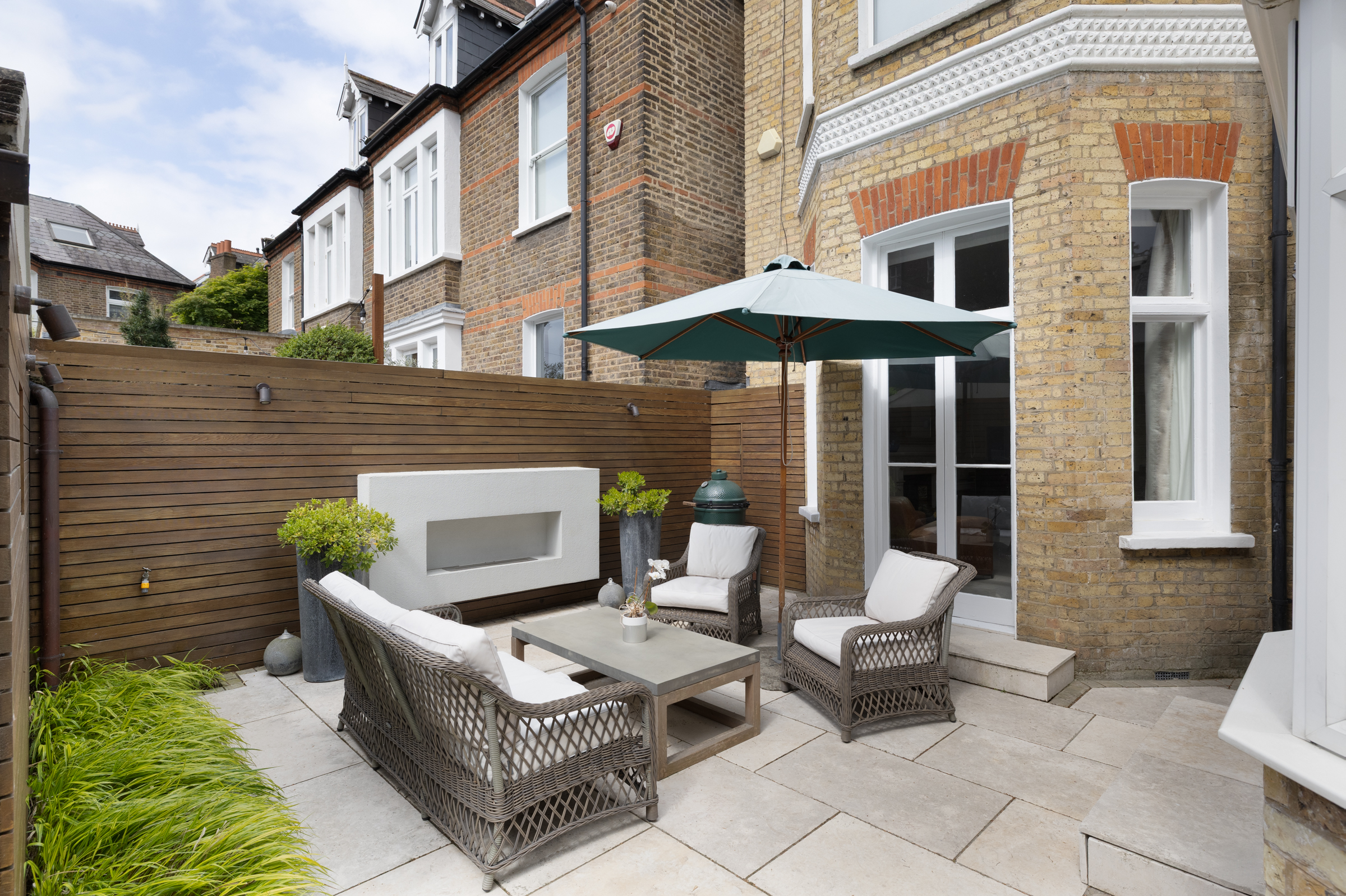  An Elegant Edwardian House with a South-Facing Garden and Garage - 物件實景