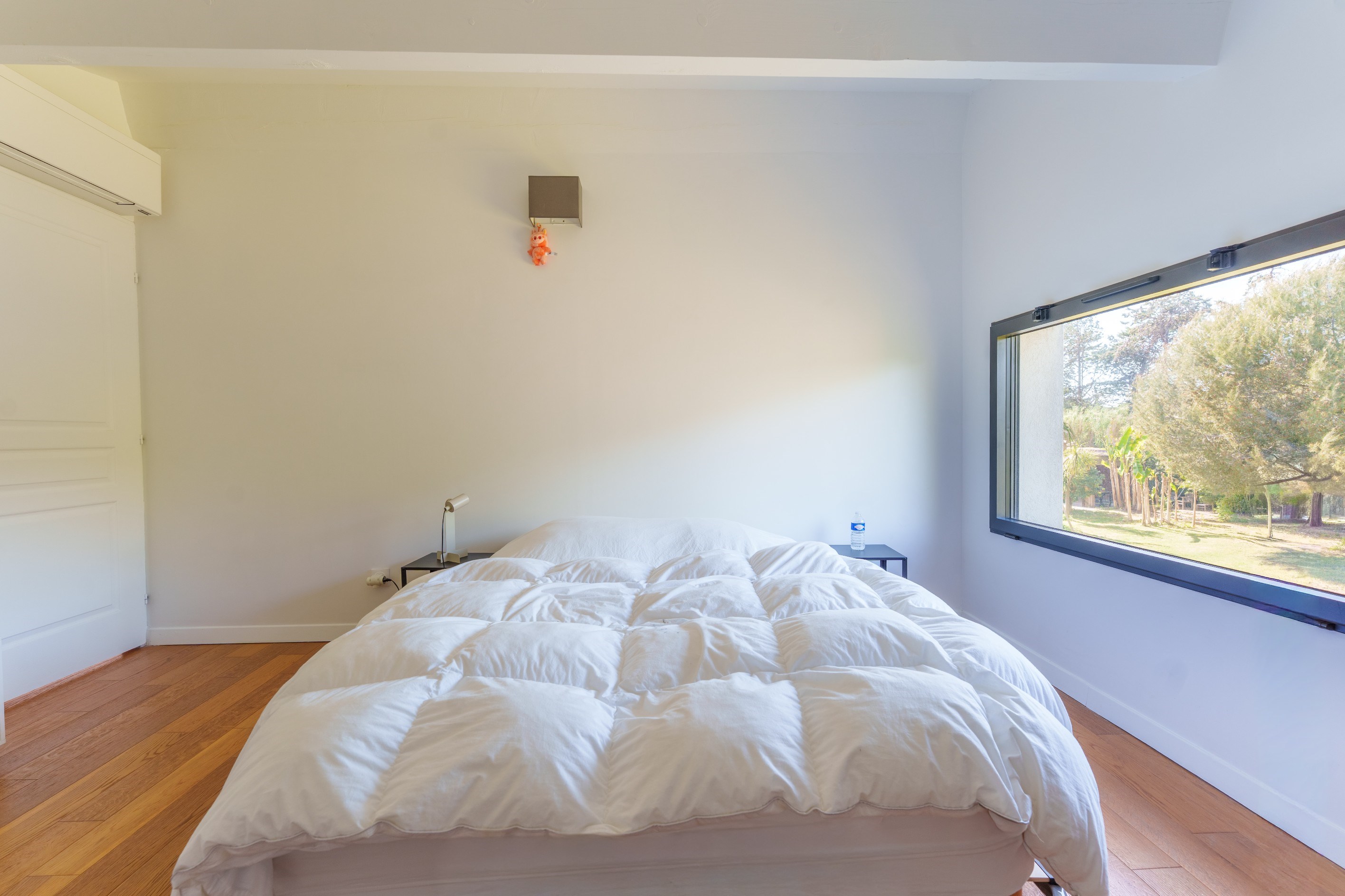  Contemporary villa with landscaped grounds and lagoon-style pool – Lattes - 物件實景