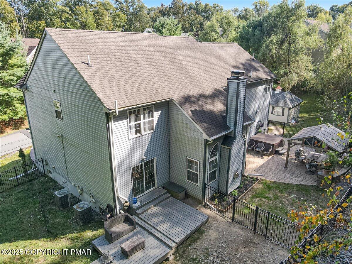 East Stroudsburg, Pennsylvania, 18302, United States, 5 Bedrooms Bedrooms, ,4 BathroomsBathrooms,Residential,For Sale,1980579