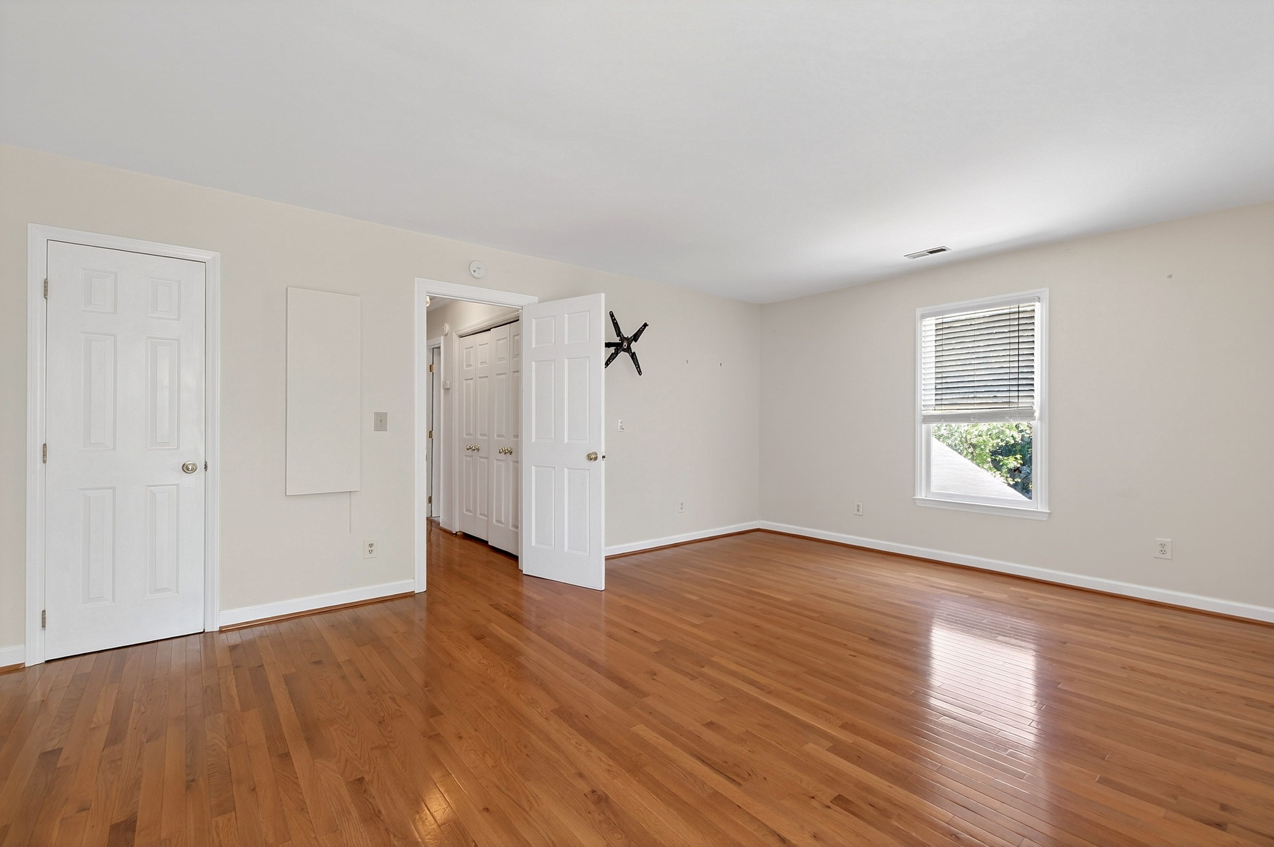  821 Lake Boone Trail, Raleigh, NC 27607 - 物件實景