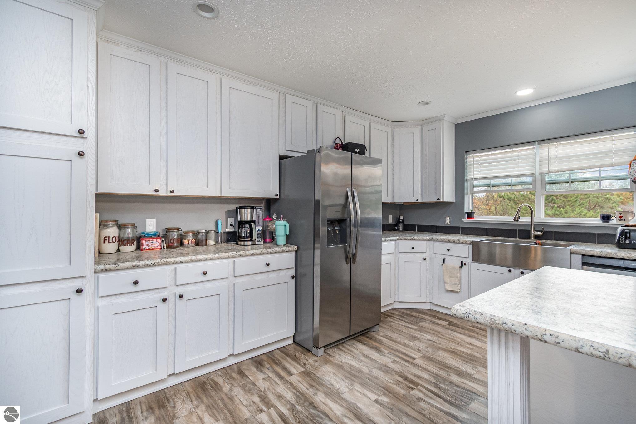 Vestaburg, Michigan, 48891, United States, 6 Bedrooms Bedrooms, ,3 BathroomsBathrooms,Residential,For Sale,1976935