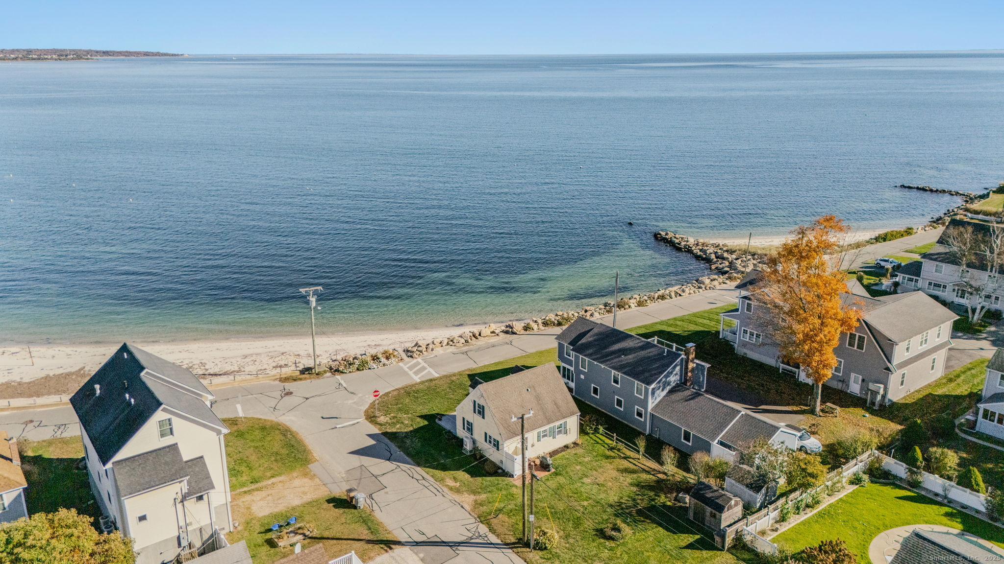 East Lyme, Connecticut, 06357, United States, 3 Bedrooms Bedrooms, ,1 BathroomBathrooms,Residential,For Sale,1987799