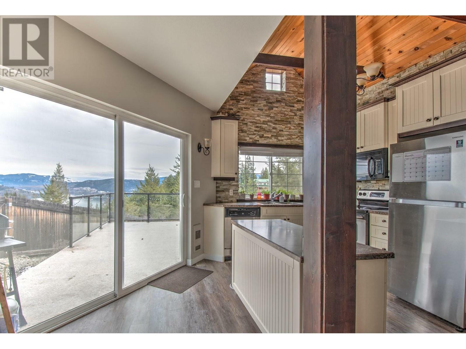 VERNON, British Columbia, V1H 2B9, CA, 3 Bedrooms Bedrooms, ,2 BathroomsBathrooms,Residential,For Sale,1836897