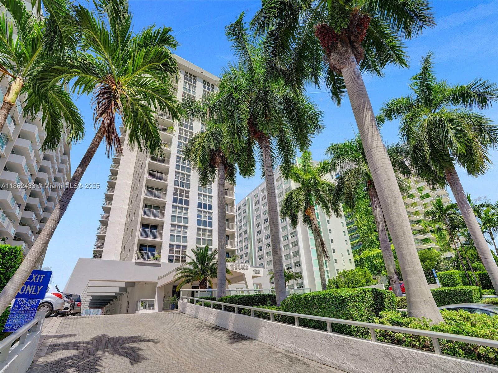 Miami Beach, Florida, 33139, United States, 2 Bedrooms Bedrooms, ,2 BathroomsBathrooms,Residential,For Sale,1925367
