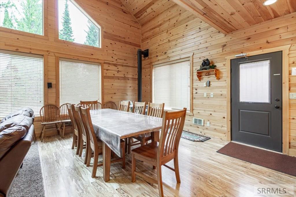 ISLAND PARK, Idaho, 83429, United States, 5 Bedrooms Bedrooms, ,3 BathroomsBathrooms,Residential,For Sale,2005843