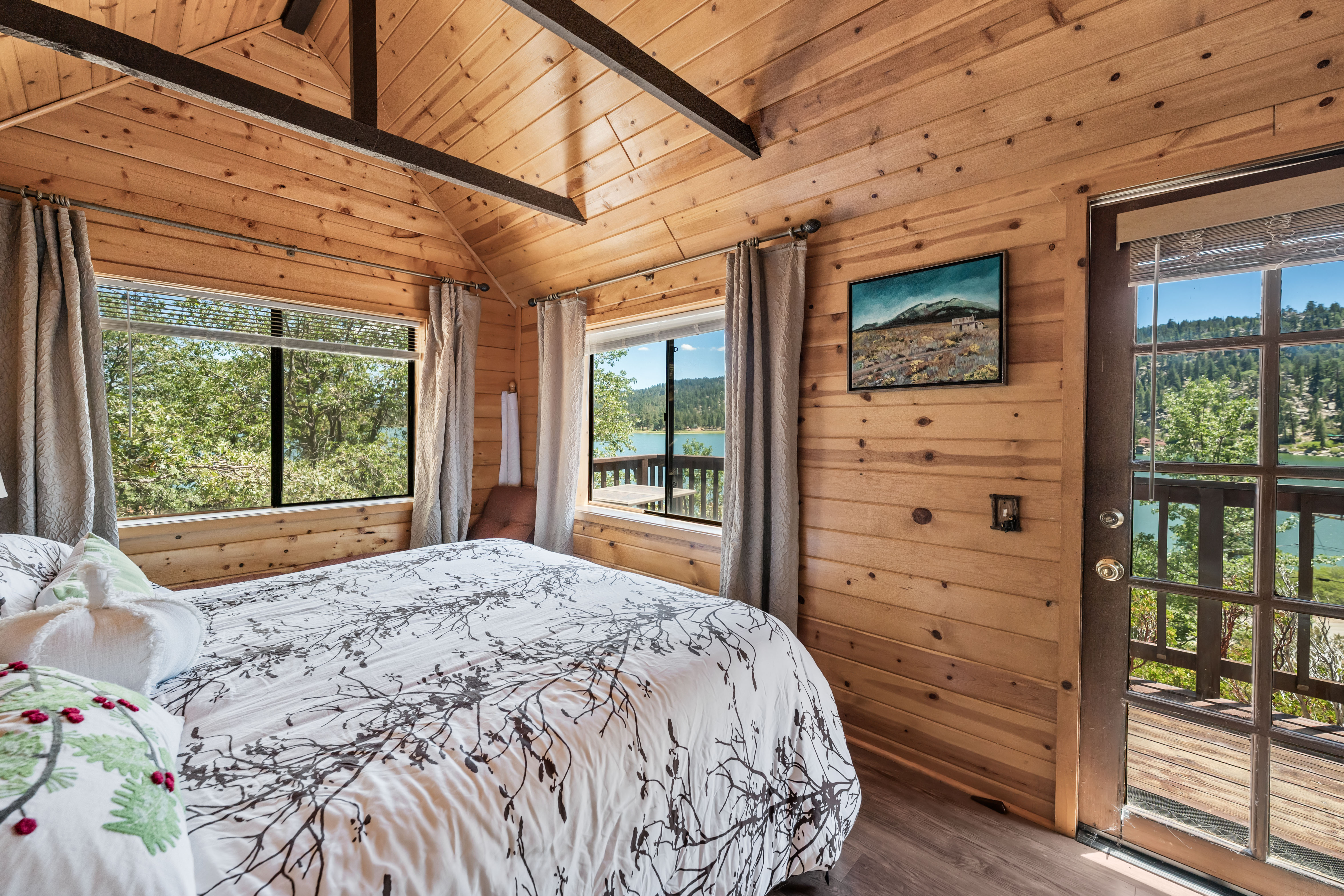  220 Big Bear Tract, Big Bear Lake, CA 92315 - 物件實景