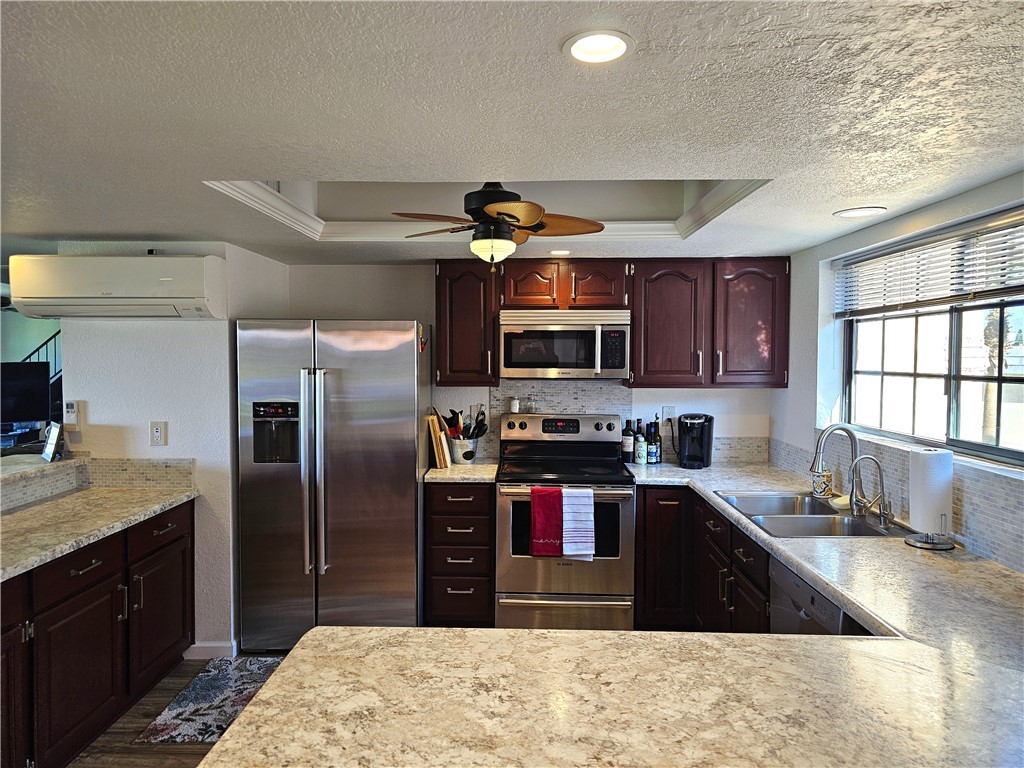 Lake Havasu, Arizona, 86403, United States, 2 Bedrooms Bedrooms, ,2 BathroomsBathrooms,Residential,For Sale,2002226