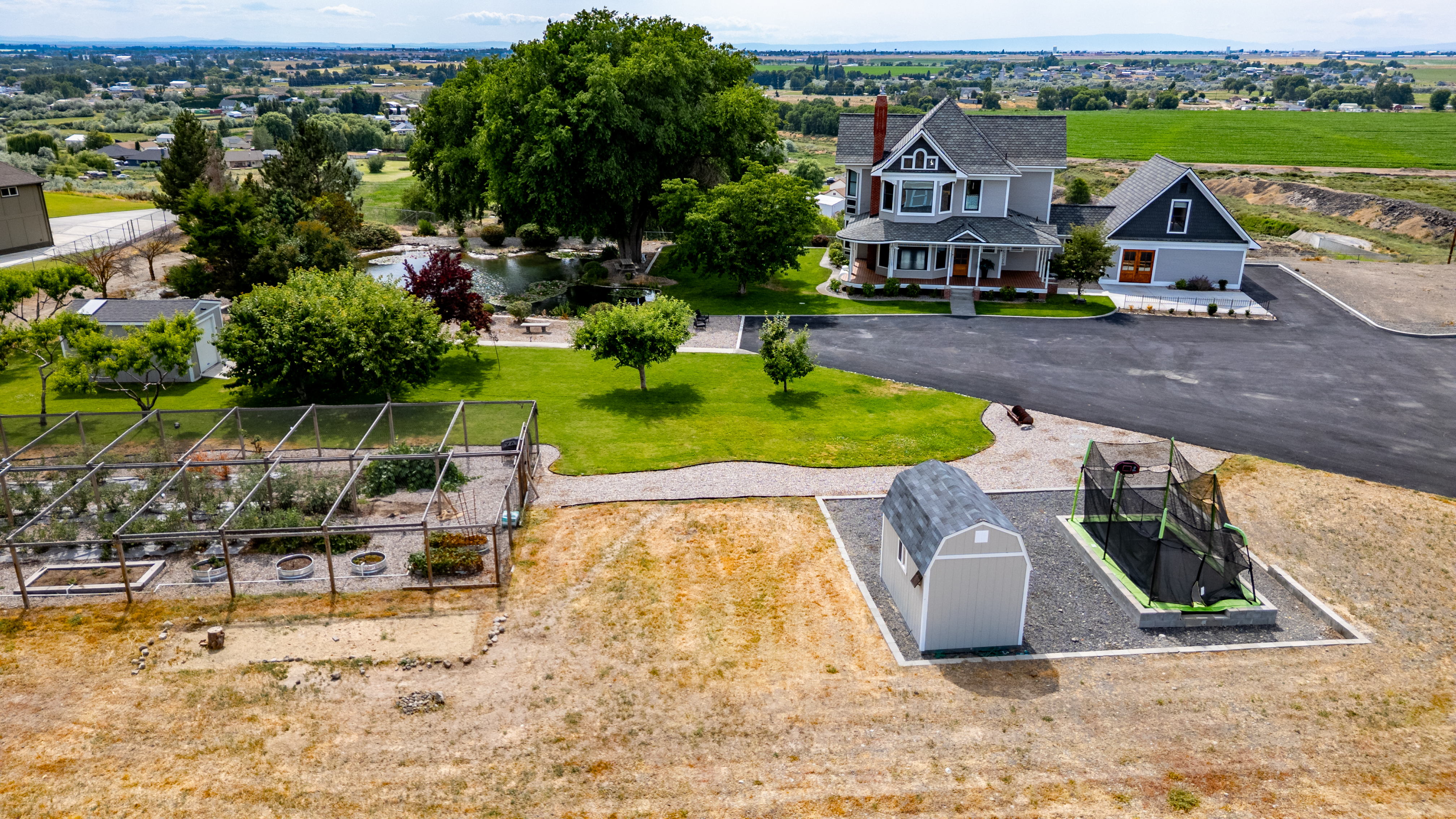 Moses Lake, Washington, 98837, United States, 3 Bedrooms Bedrooms, ,3 BathroomsBathrooms,Residential,For Sale,1980508