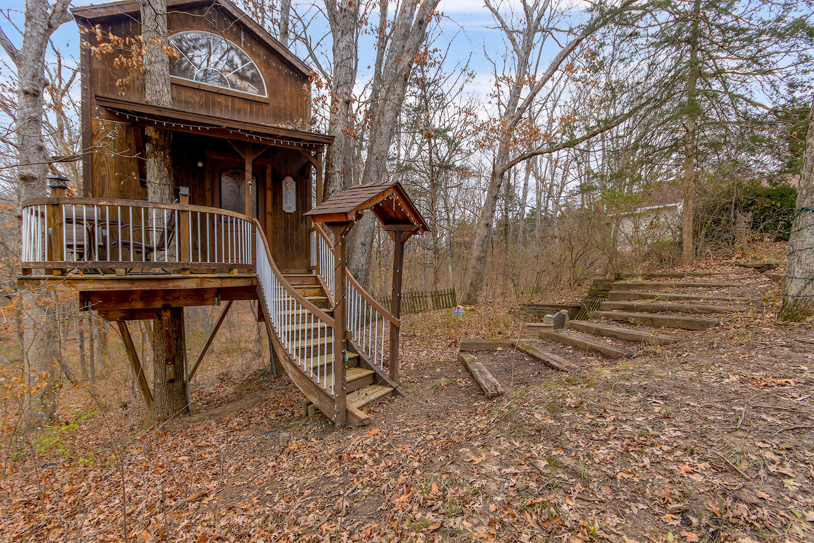 HARTSBURG, Missouri, 65039, United States, 5 Bedrooms Bedrooms, ,3 BathroomsBathrooms,Residential,For Sale,2049176