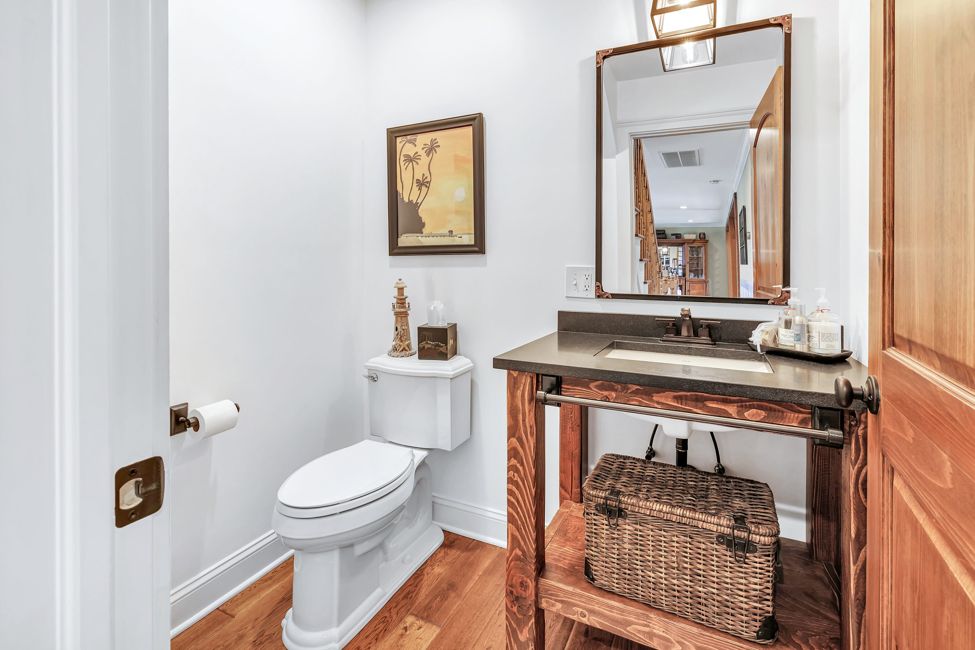 Danbury, Connecticut, 06811, United States, 10 Bedrooms Bedrooms, ,5 BathroomsBathrooms,Residential,For Sale,1992409