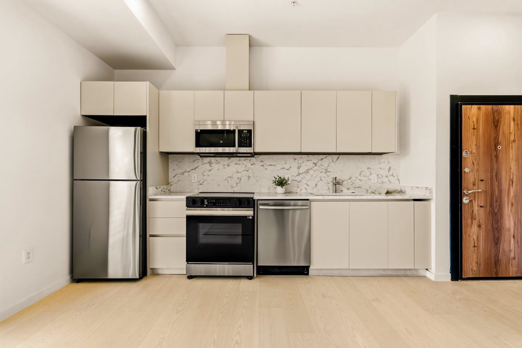  2117 M Street NE, Washington, DC, 20002 - 物件實景