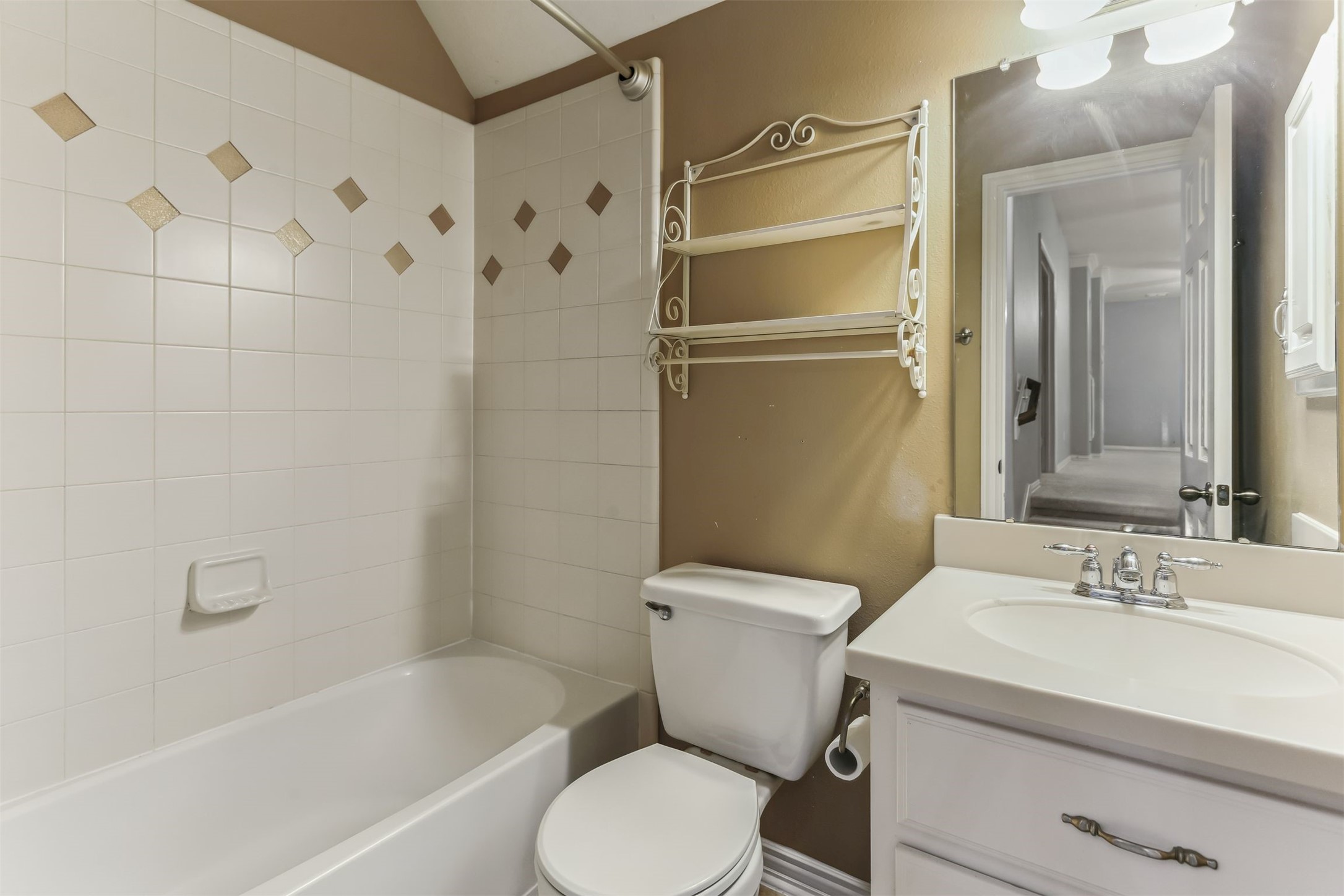 Sugar Land, Texas, 77479, United States, 5 Bedrooms Bedrooms, ,5 BathroomsBathrooms,Residential,For Sale,1837689
