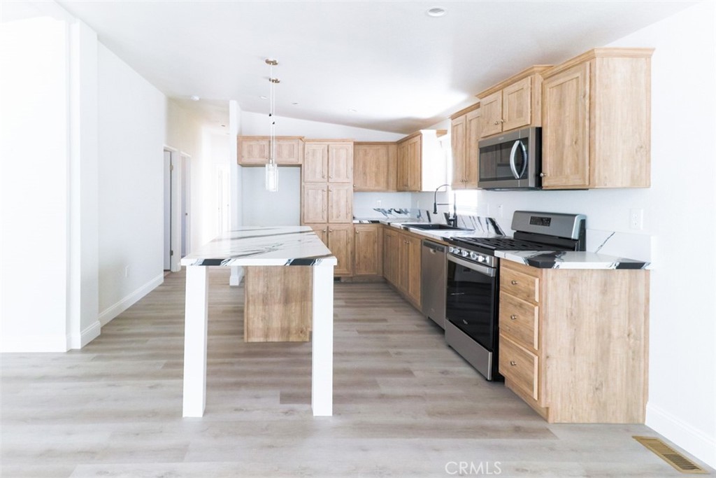 Temecula, California, 92591, United States, 3 Bedrooms Bedrooms, ,2 BathroomsBathrooms,Residential,For Sale,2028585