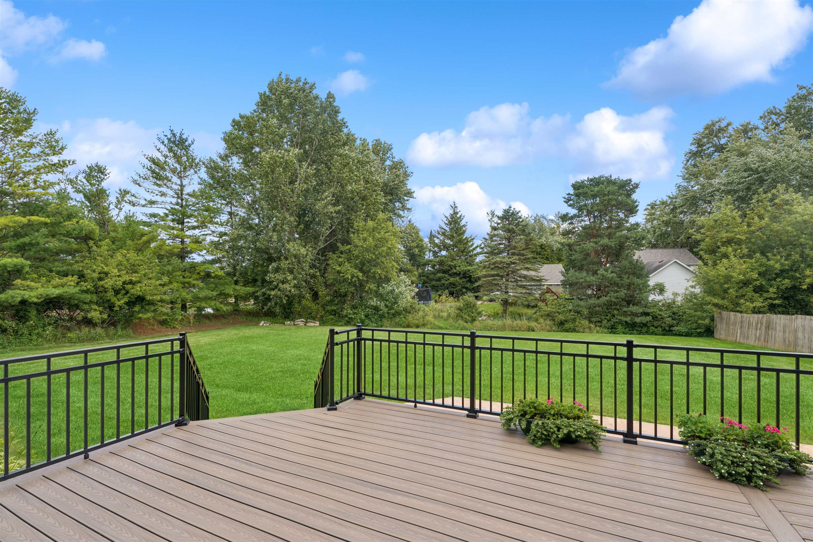 APPLETON, Wisconsin, 54913, United States, 4 Bedrooms Bedrooms, ,4 BathroomsBathrooms,Residential,For Sale,1942240