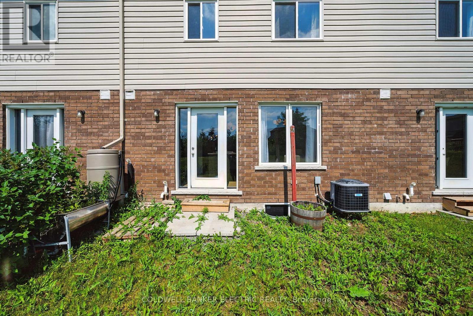 PETERBOROUGH NORTH (UNIVERSITY HEIGHTS), Ontario, K9L 0G6, CA, 3 Bedrooms Bedrooms, ,2 BathroomsBathrooms,Residential,For Sale,1891124