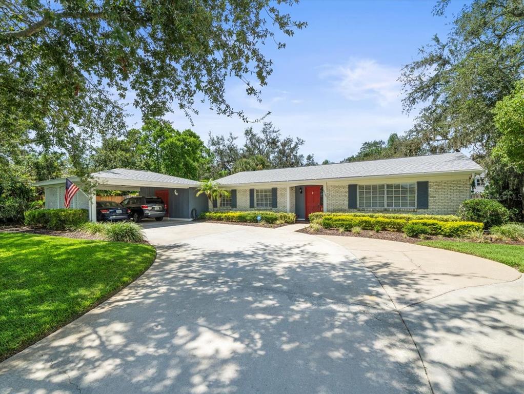 Tampa, Florida, 33618, United States, 4 Bedrooms Bedrooms, ,2 BathroomsBathrooms,Residential,For Sale,1917104