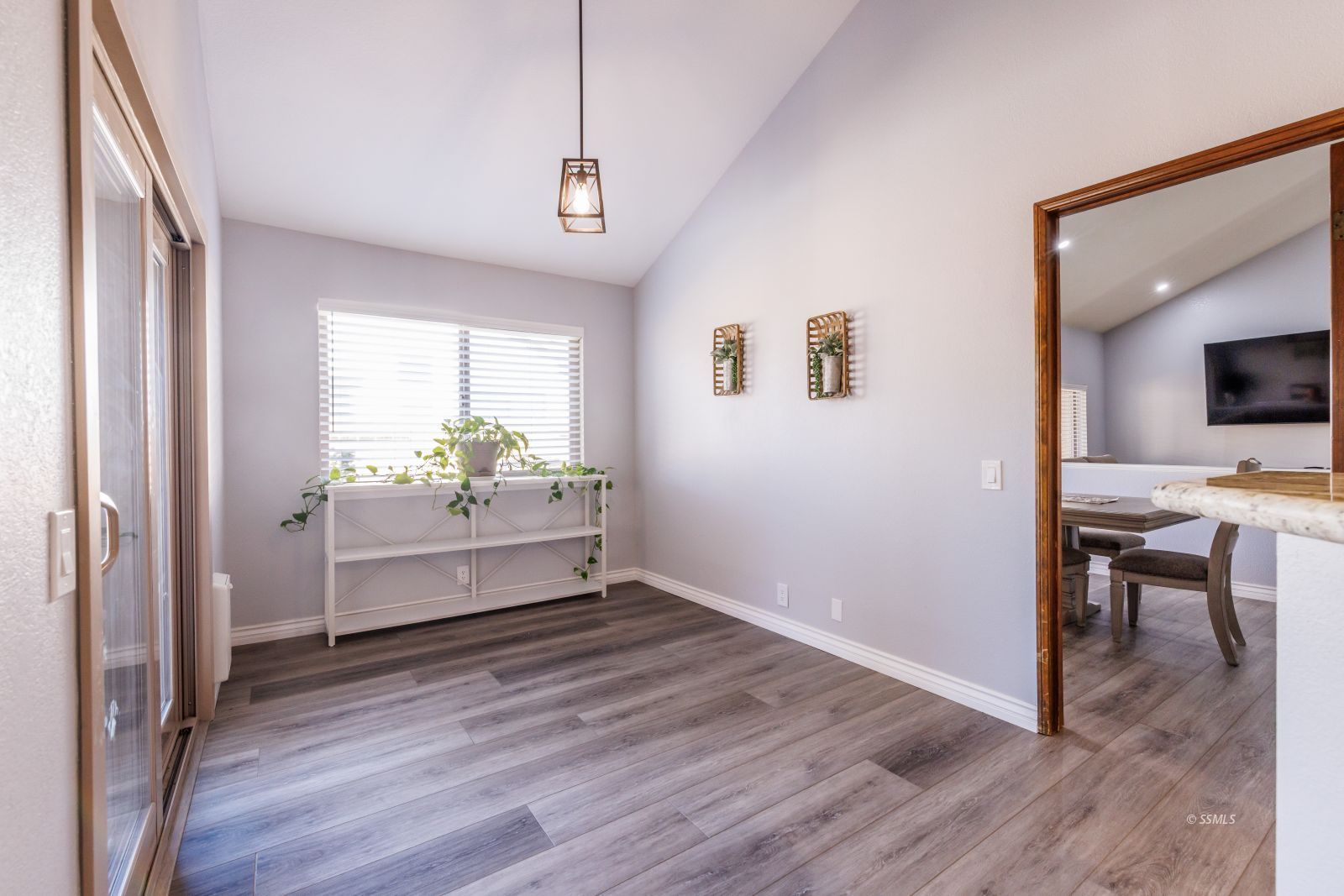 Ridgecrest, California, 93555, United States, 4 Bedrooms Bedrooms, ,3 BathroomsBathrooms,Residential,For Sale,1912187
