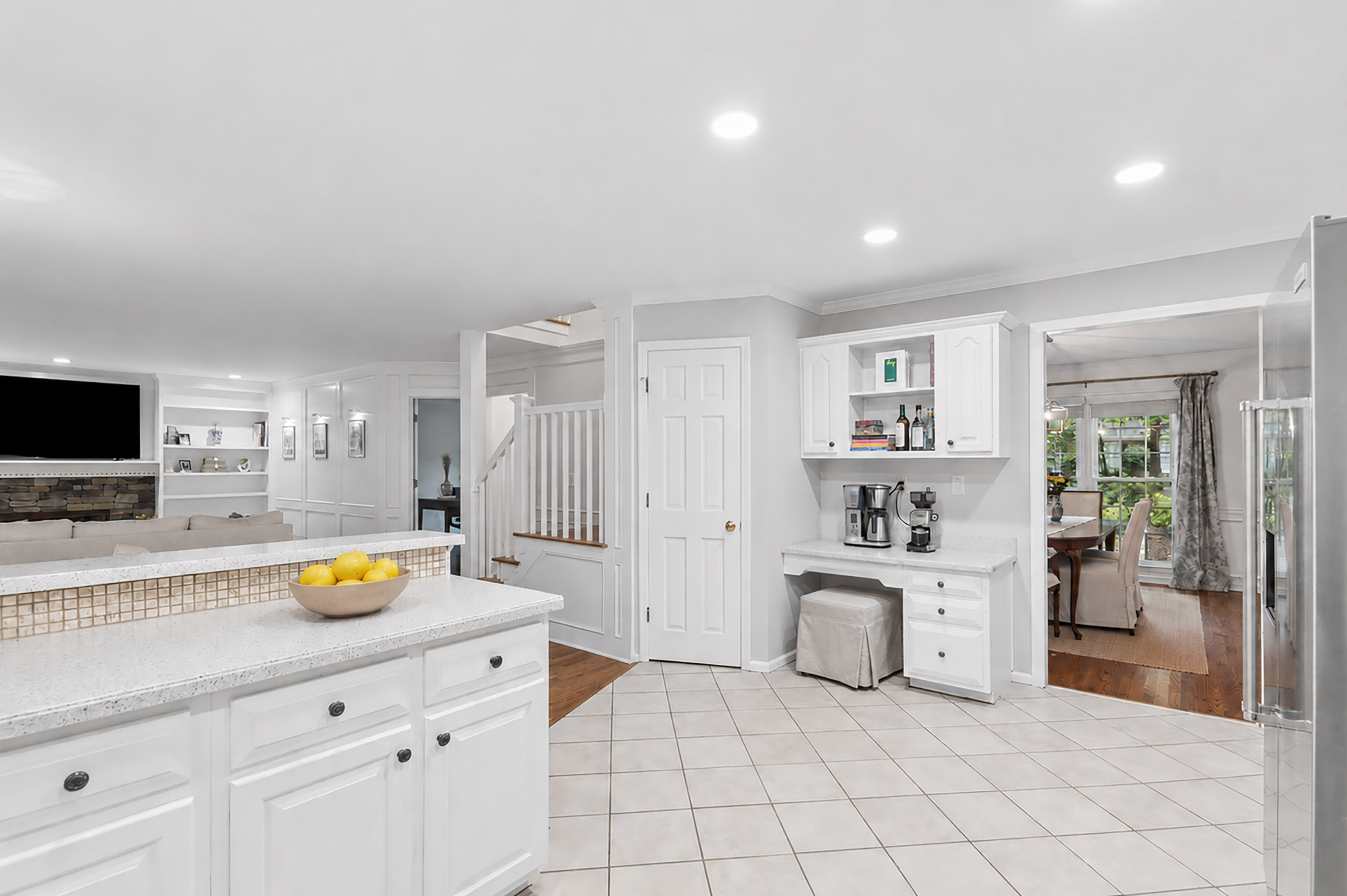  Beautifully Updated Home Blends Timeless Style with Elevated Designer Finishes - 物件實景