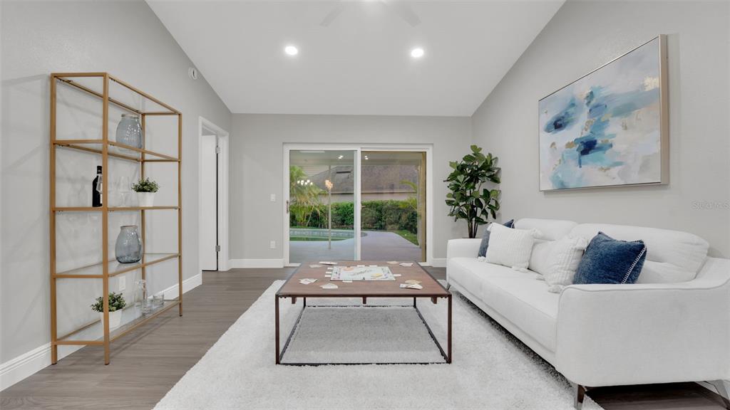 Oviedo, Florida, 32765, United States, 3 Bedrooms Bedrooms, ,2 BathroomsBathrooms,Residential,For Sale,1855971
