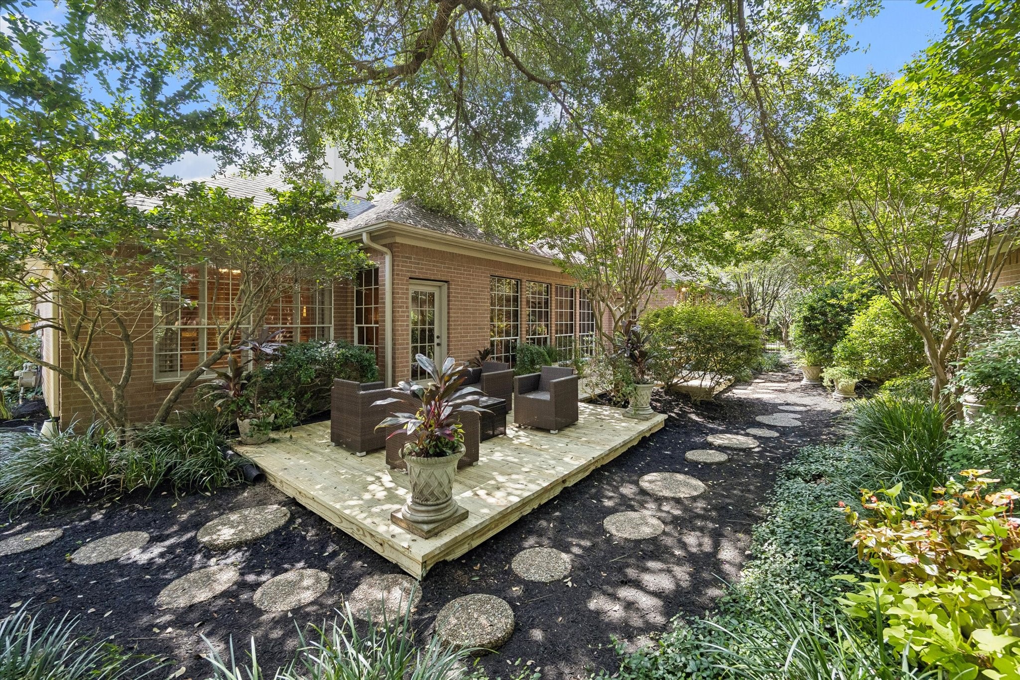  13826 Aspen Cove Drive - 物件實景