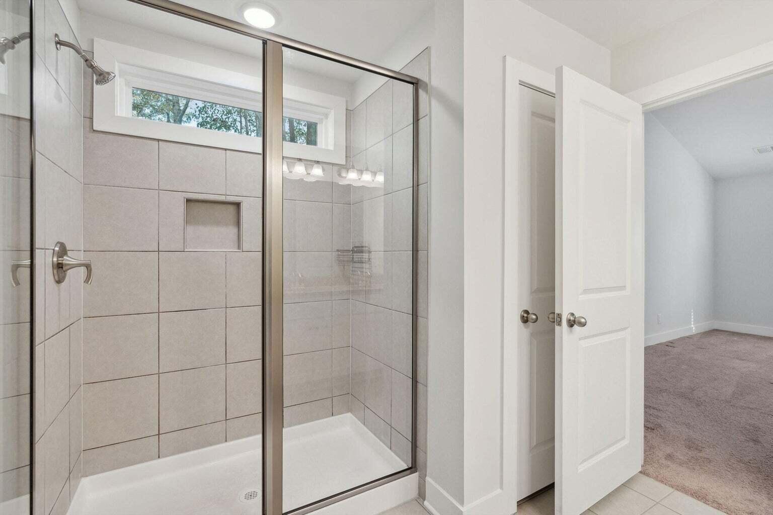 Charleston, South Carolina, 29407, United States, 4 Bedrooms Bedrooms, ,3 BathroomsBathrooms,Residential,For Sale,1866591