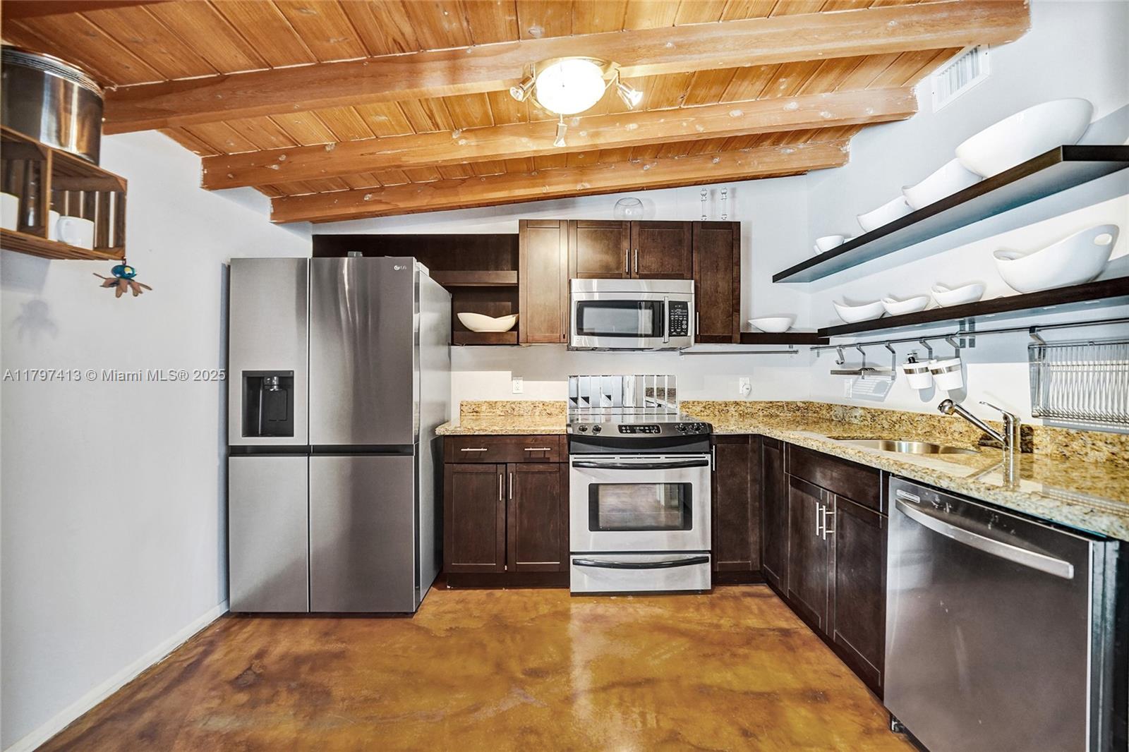 Wilton Manors, Florida, 33305, United States, 3 Bedrooms Bedrooms, ,3 BathroomsBathrooms,Residential,For Sale,1803102