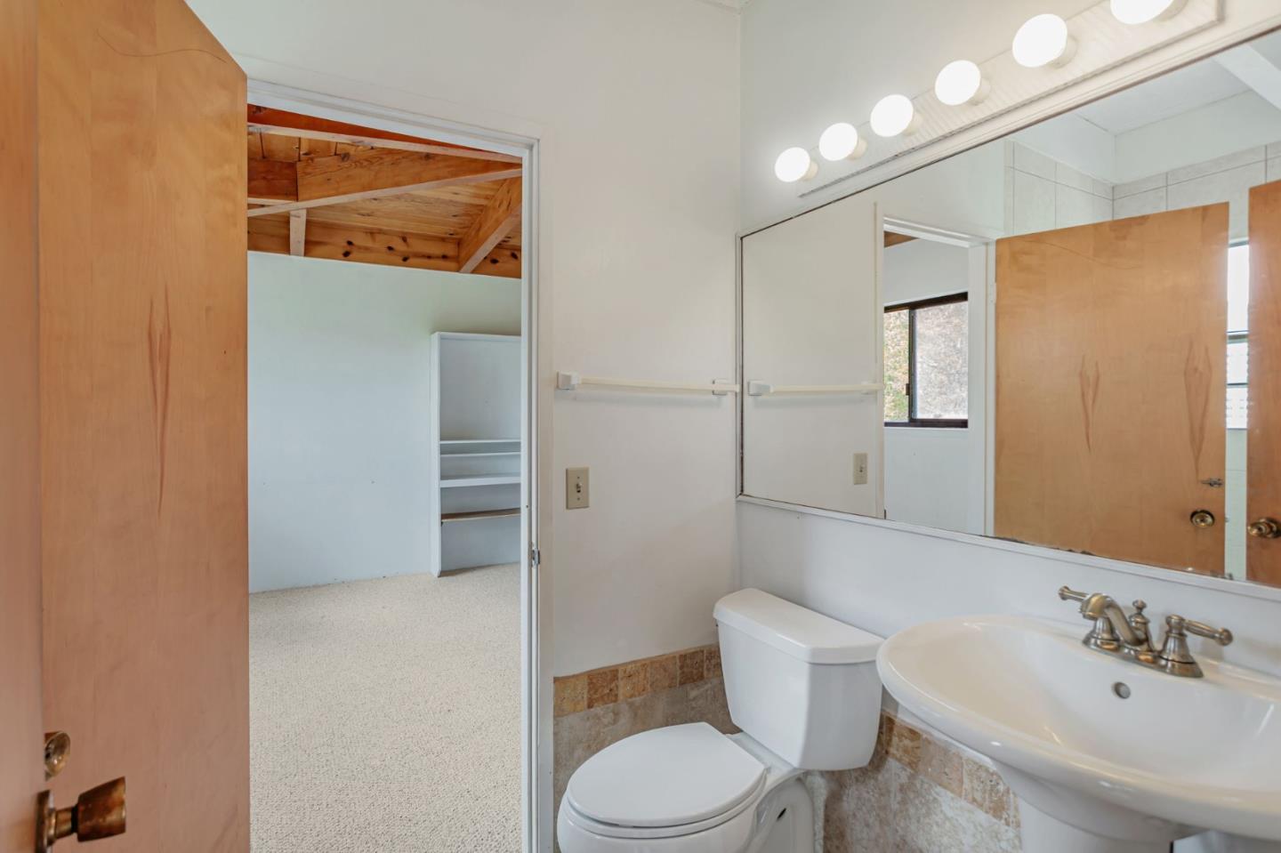 Salinas, California, 93908, United States, 5 Bedrooms Bedrooms, ,4 BathroomsBathrooms,Residential,For Sale,1901072