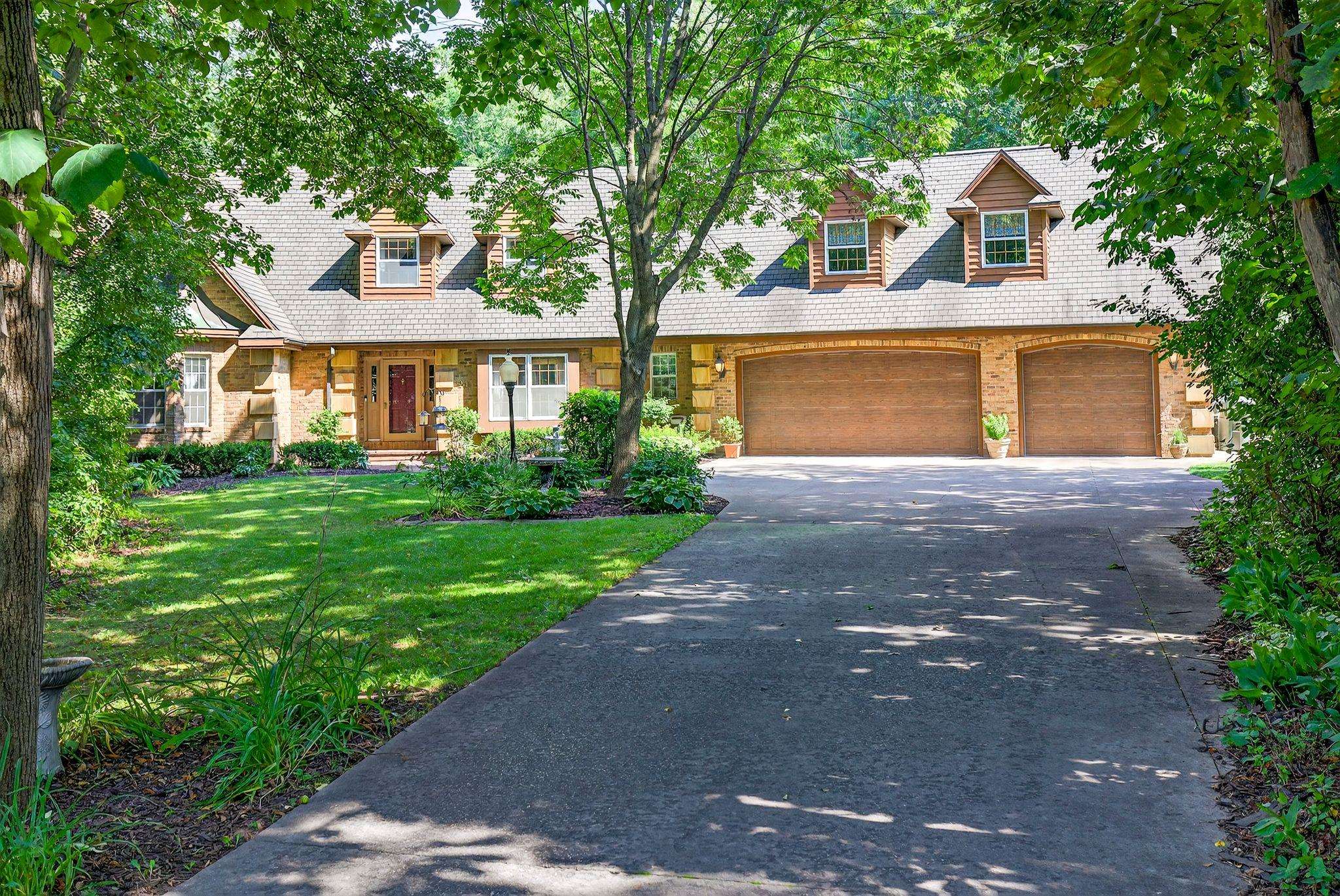 Kaukauna, Wisconsin, 54130-2900, United States, 3 Bedrooms Bedrooms, ,3 BathroomsBathrooms,Residential,For Sale,1916177