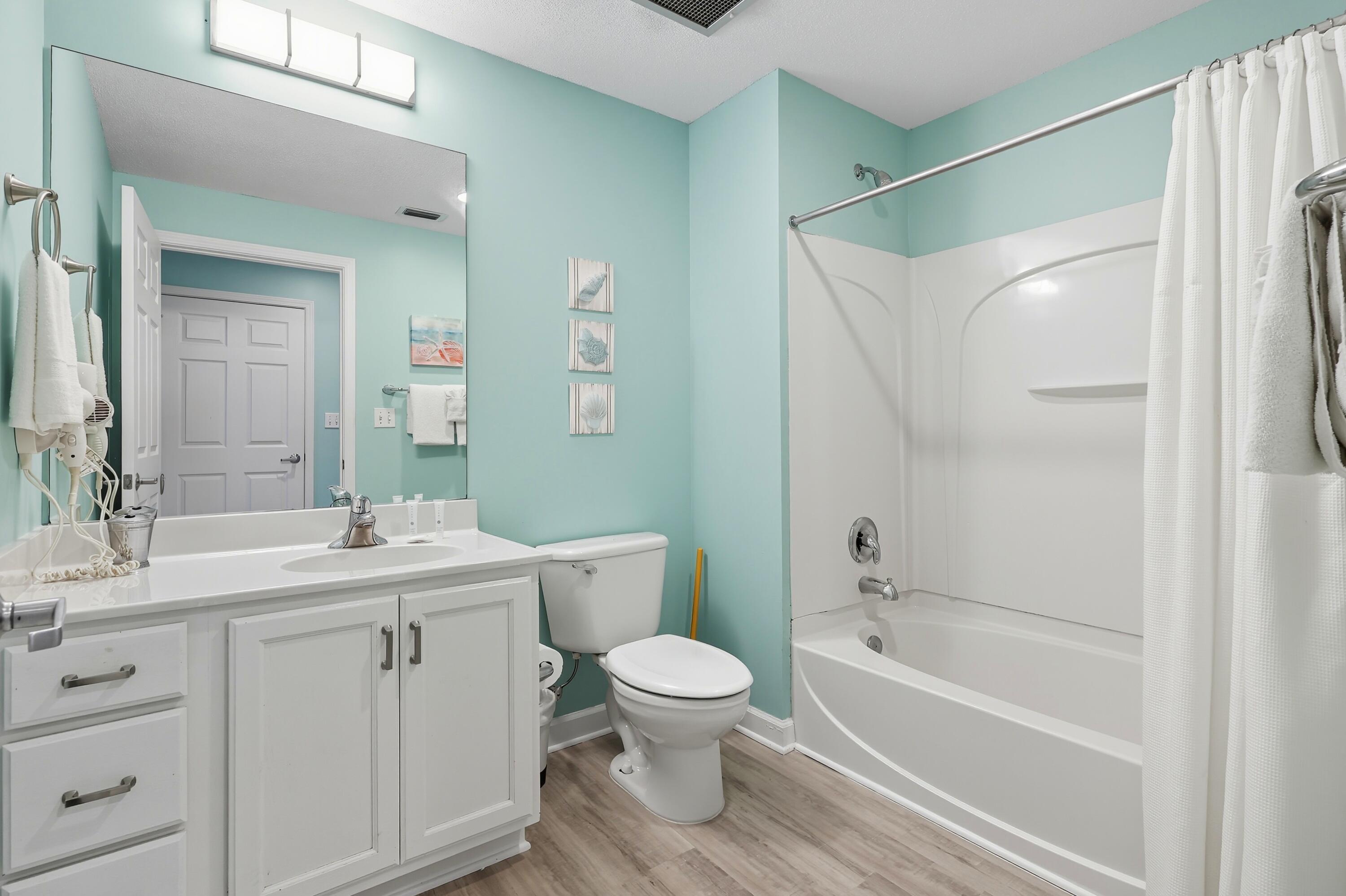 Panama City Beach, Florida, 32407, United States, 2 Bedrooms Bedrooms, ,2 BathroomsBathrooms,Residential,For Sale,1991474