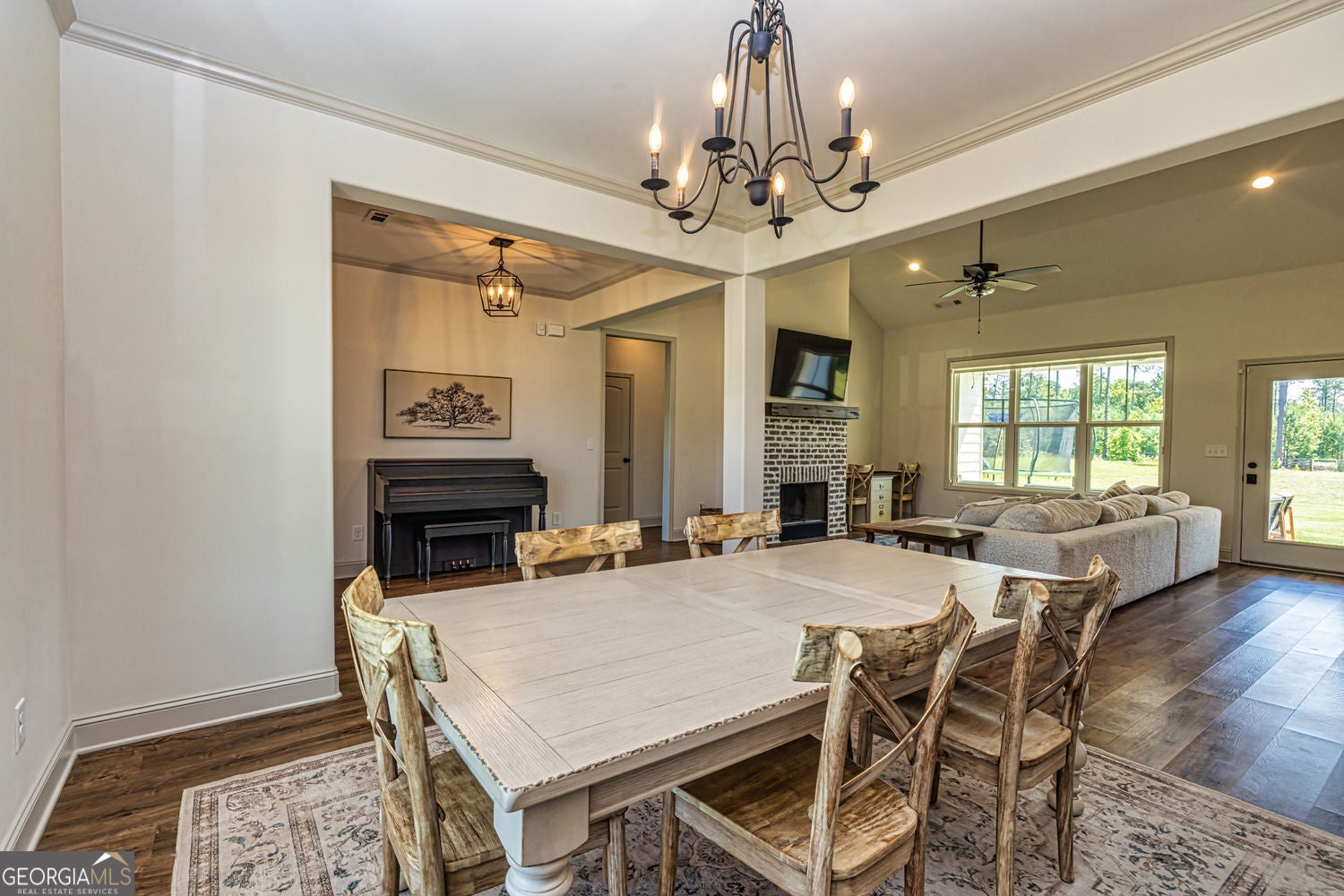 Senoia, Georgia, 30276, United States, 7 Bedrooms Bedrooms, ,6 BathroomsBathrooms,Residential,For Sale,1859097