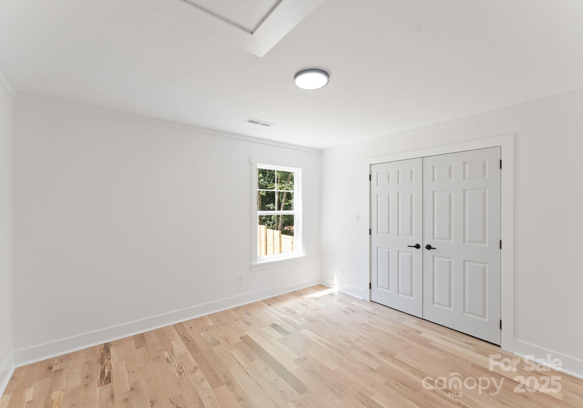 Charlotte, North Carolina, 28226, United States, 6 Bedrooms Bedrooms, ,5 BathroomsBathrooms,Residential,For Sale,1901811