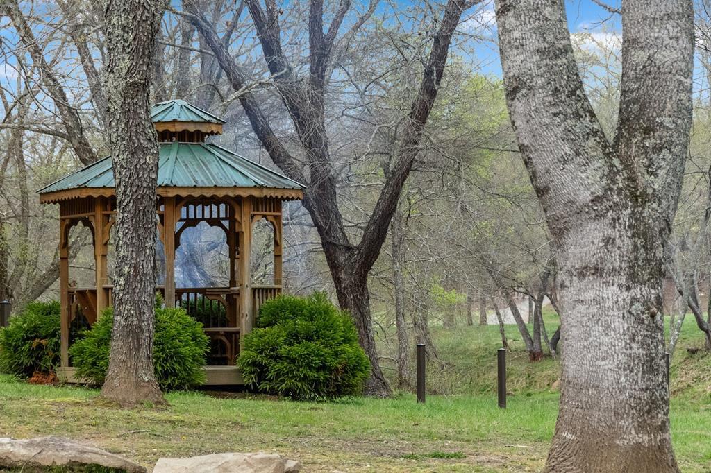 Blue Ridge, Georgia, 30513, United States, 4 Bedrooms Bedrooms, ,3 BathroomsBathrooms,Residential,For Sale,1919081