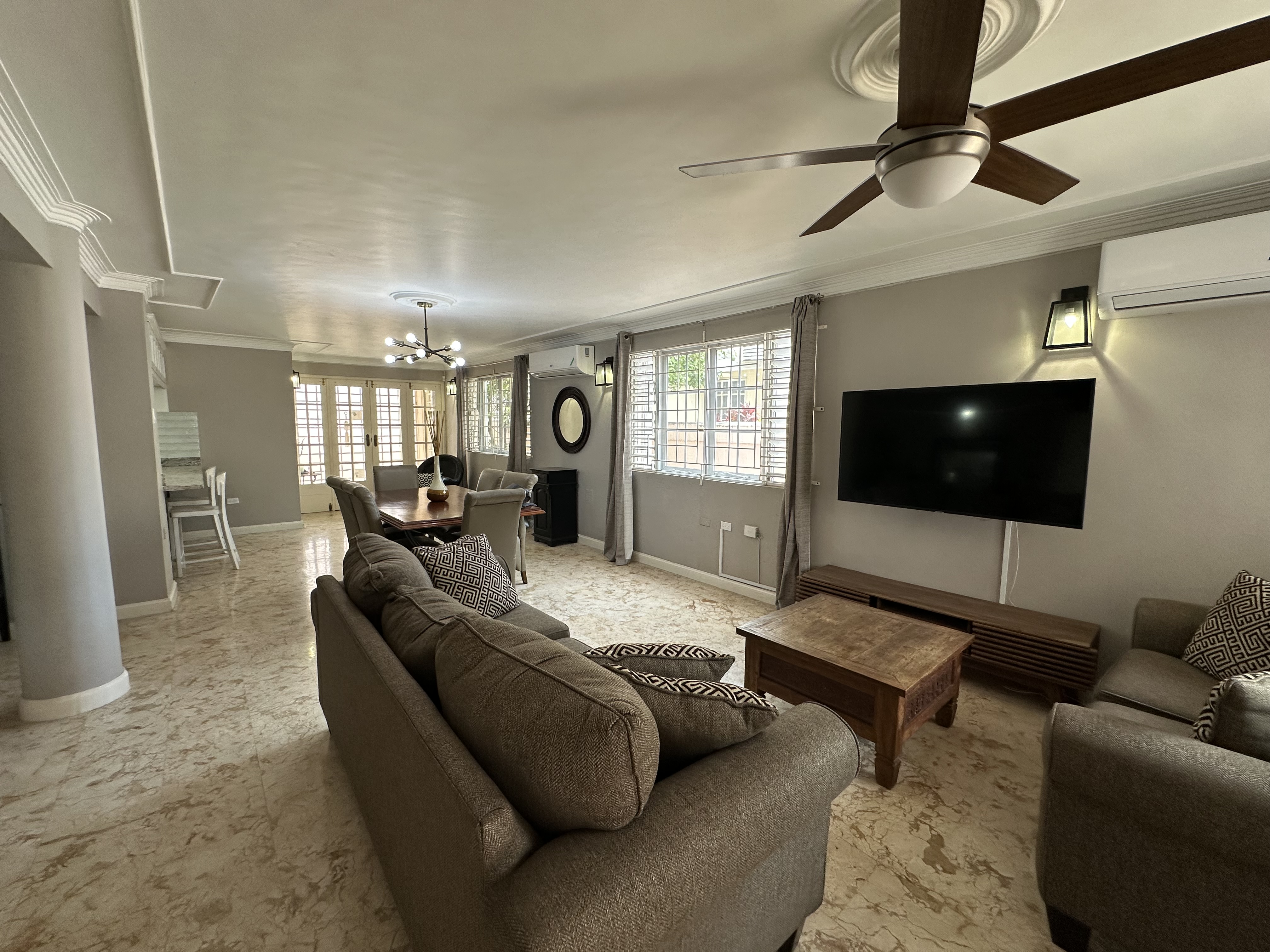 Kingston 6, JM, 3 Bedrooms Bedrooms, ,4 BathroomsBathrooms,Residential,For Sale,1901284