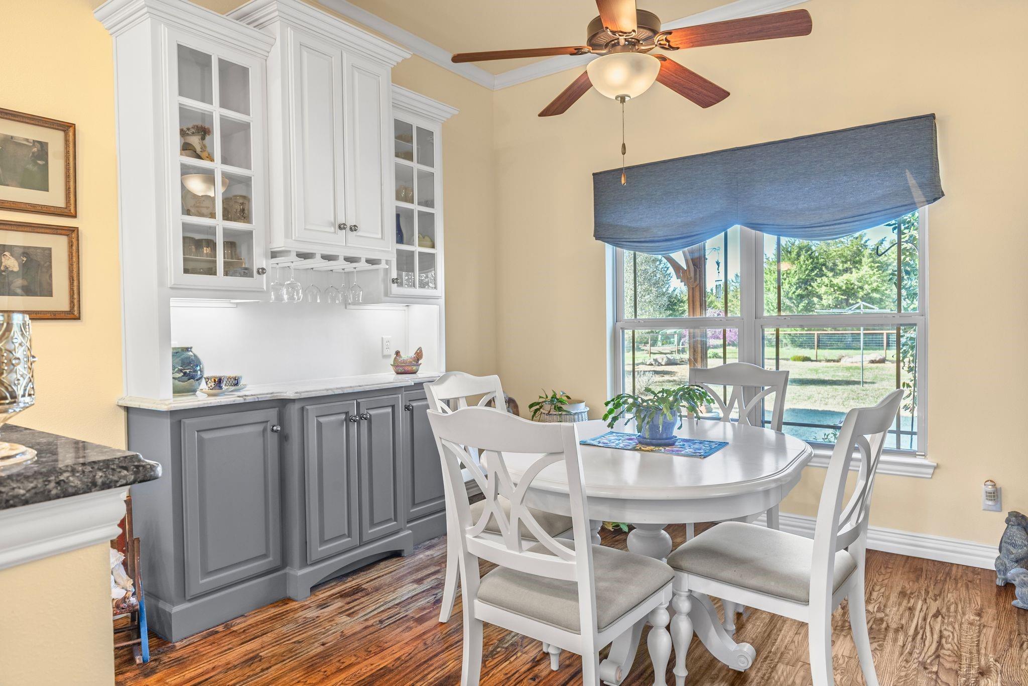 Caddo Mills, Texas, 75135, United States, 4 Bedrooms Bedrooms, ,5 BathroomsBathrooms,Residential,For Sale,1984290