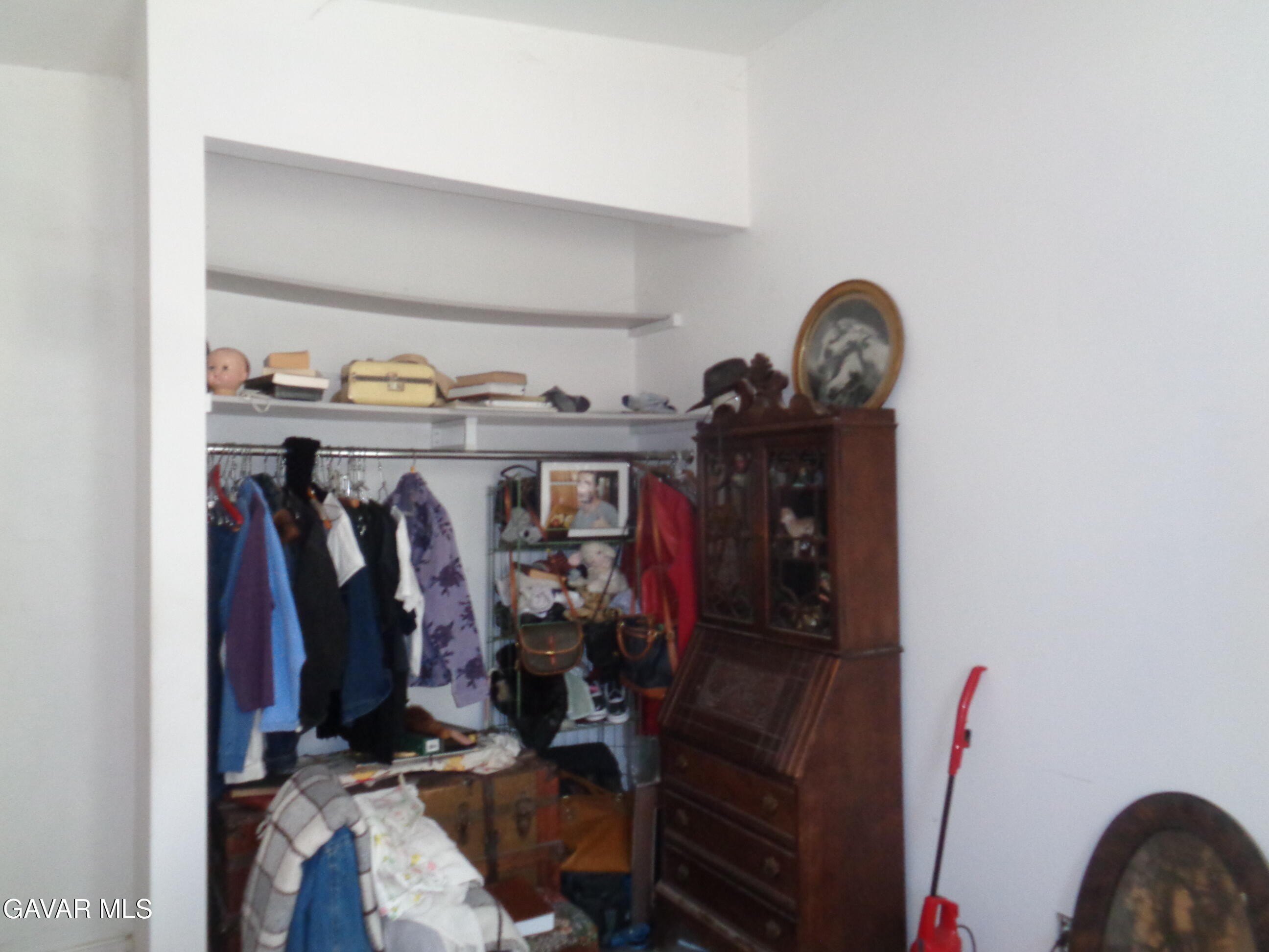 Littlerock, California, 93543, United States, 5 Bedrooms Bedrooms, ,1 BathroomBathrooms,Residential,For Sale,1975101