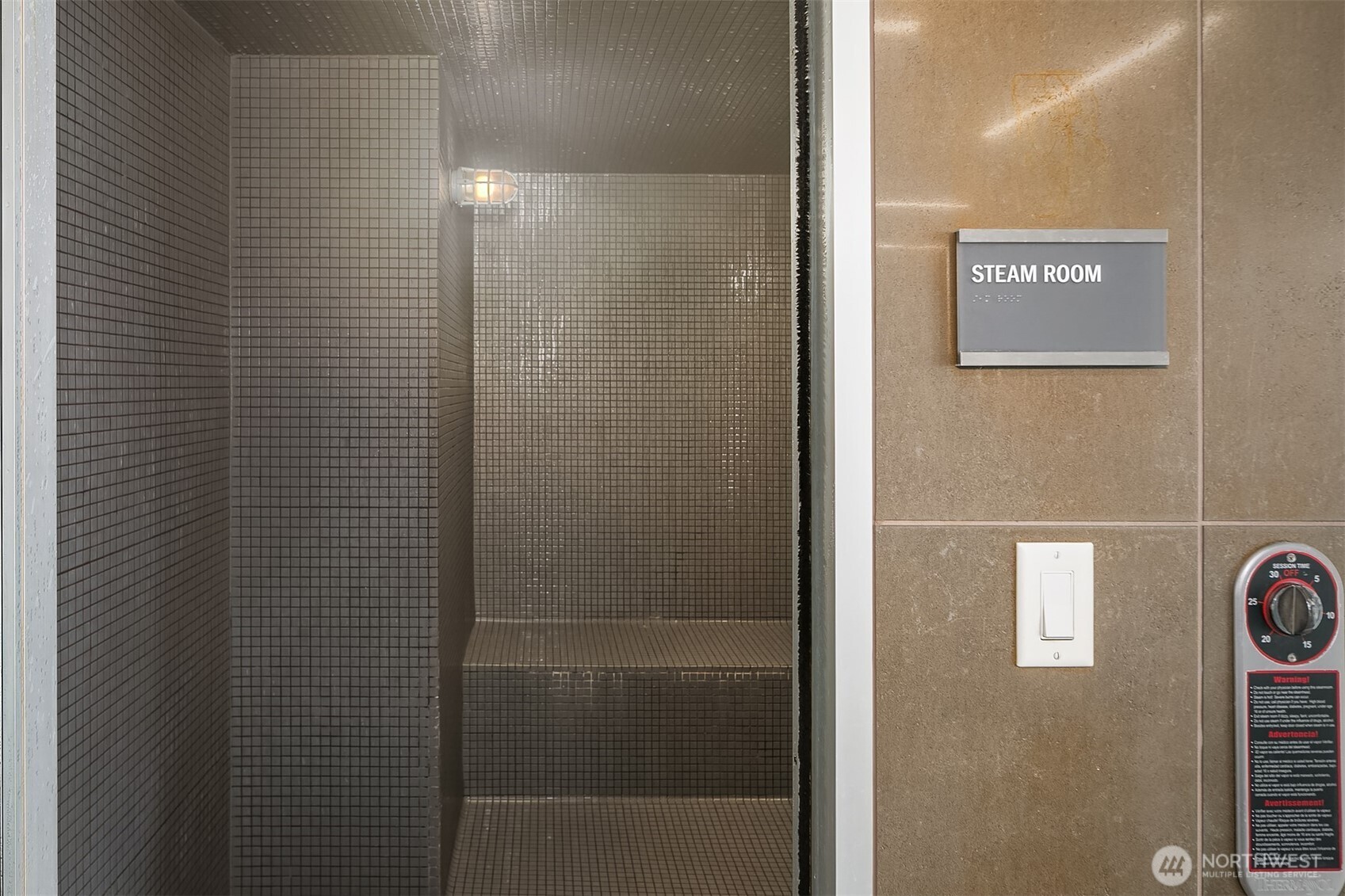 Seattle, Washington, 98121, United States, 1 Bedroom Bedrooms, ,1 BathroomBathrooms,Residential,For Sale,1950574