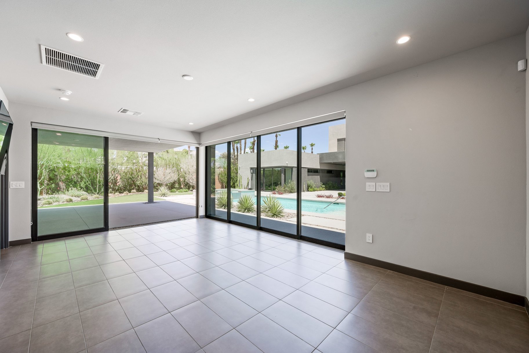  Private Contemporary Masterpiece in Las Vegas