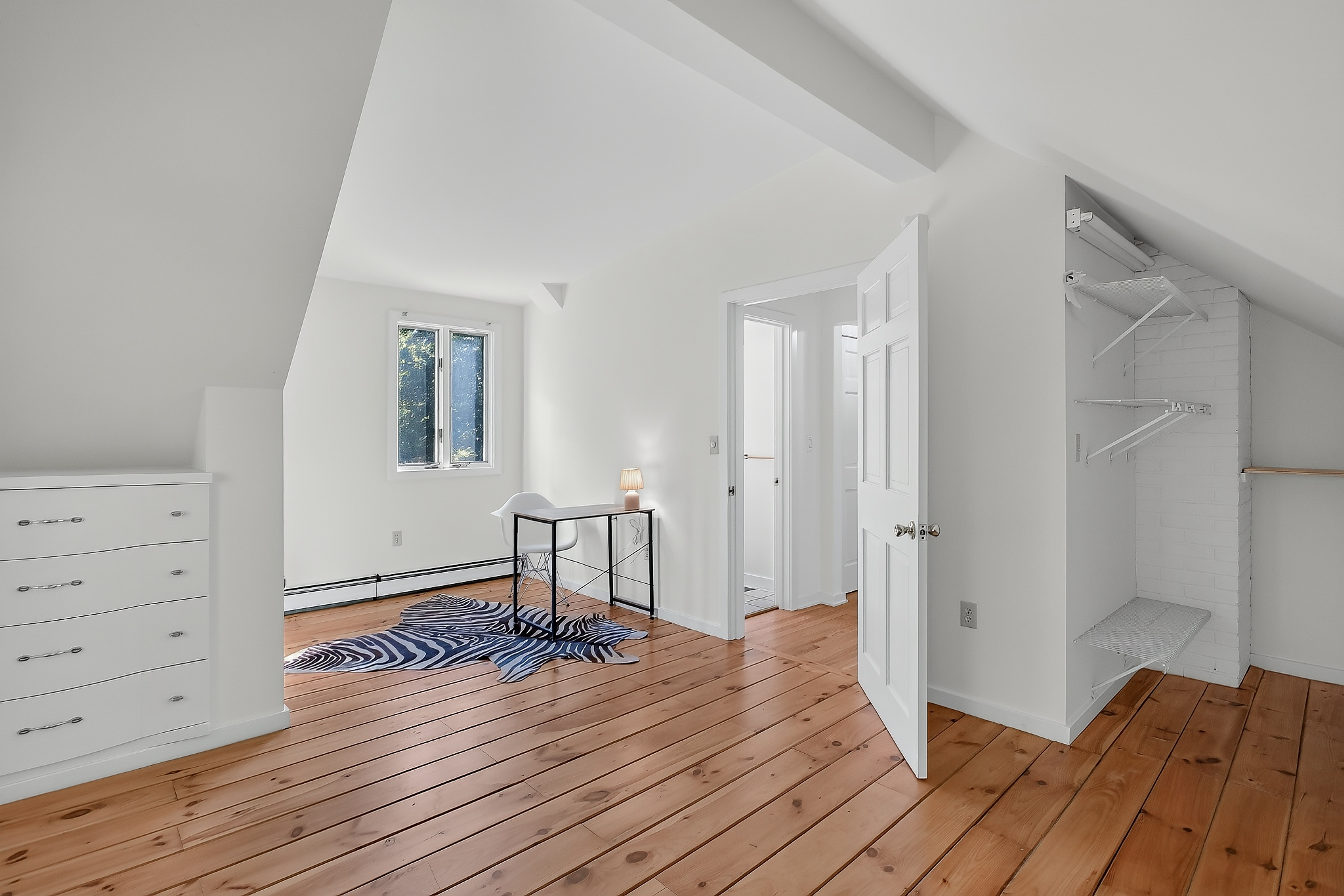  Light-Filled Contemporary Retreat Moments from Downtown - 物件實景