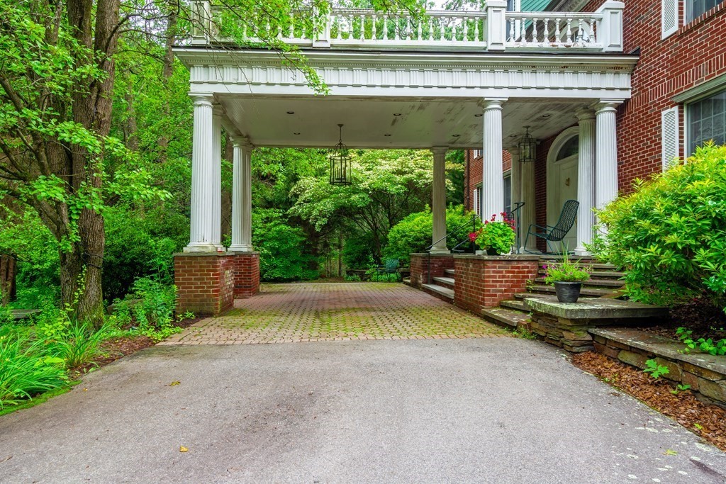 34 Bridle Path Way Way, Tyngsborough, Massachusetts, 01879, United States, 4 Bedrooms Bedrooms, ,4 BathroomsBathrooms,Residential,For Sale,34 Bridle Path Way Way,1009810