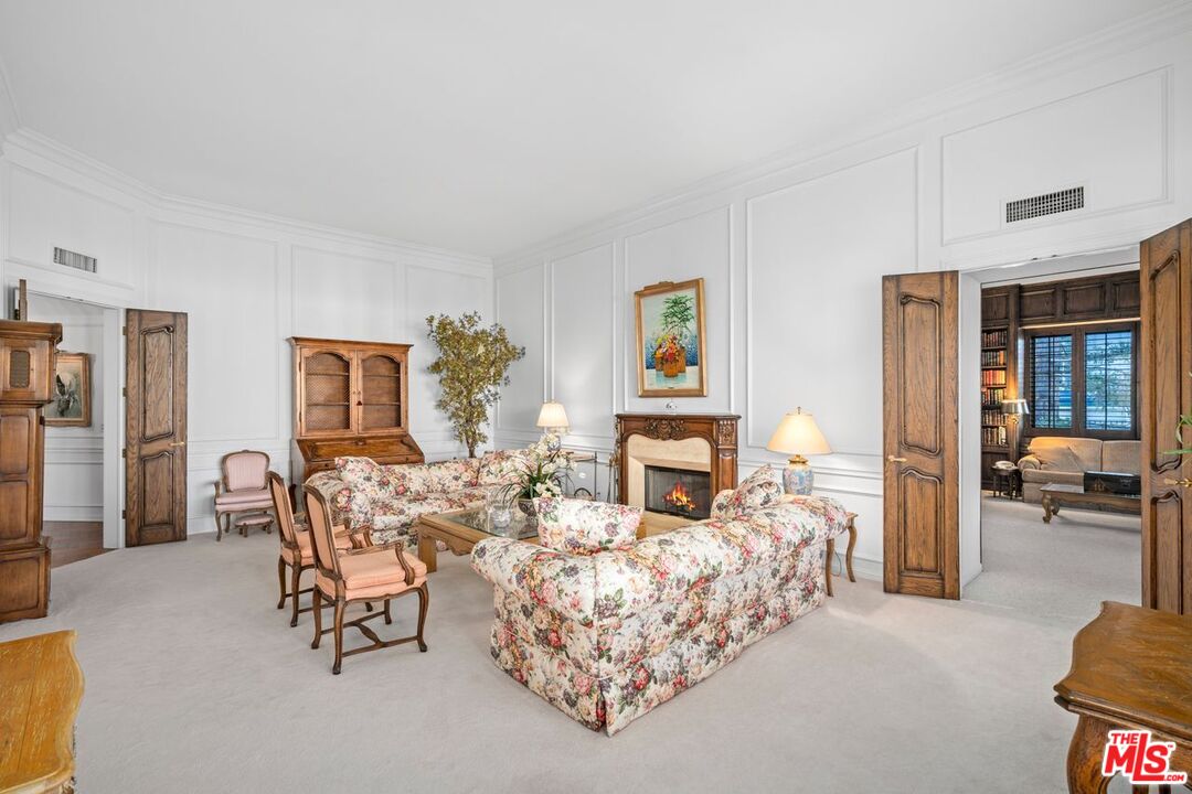 Los Angeles, California, 90067, United States, 3 Bedrooms Bedrooms, ,5 BathroomsBathrooms,Residential,For Sale,1924921