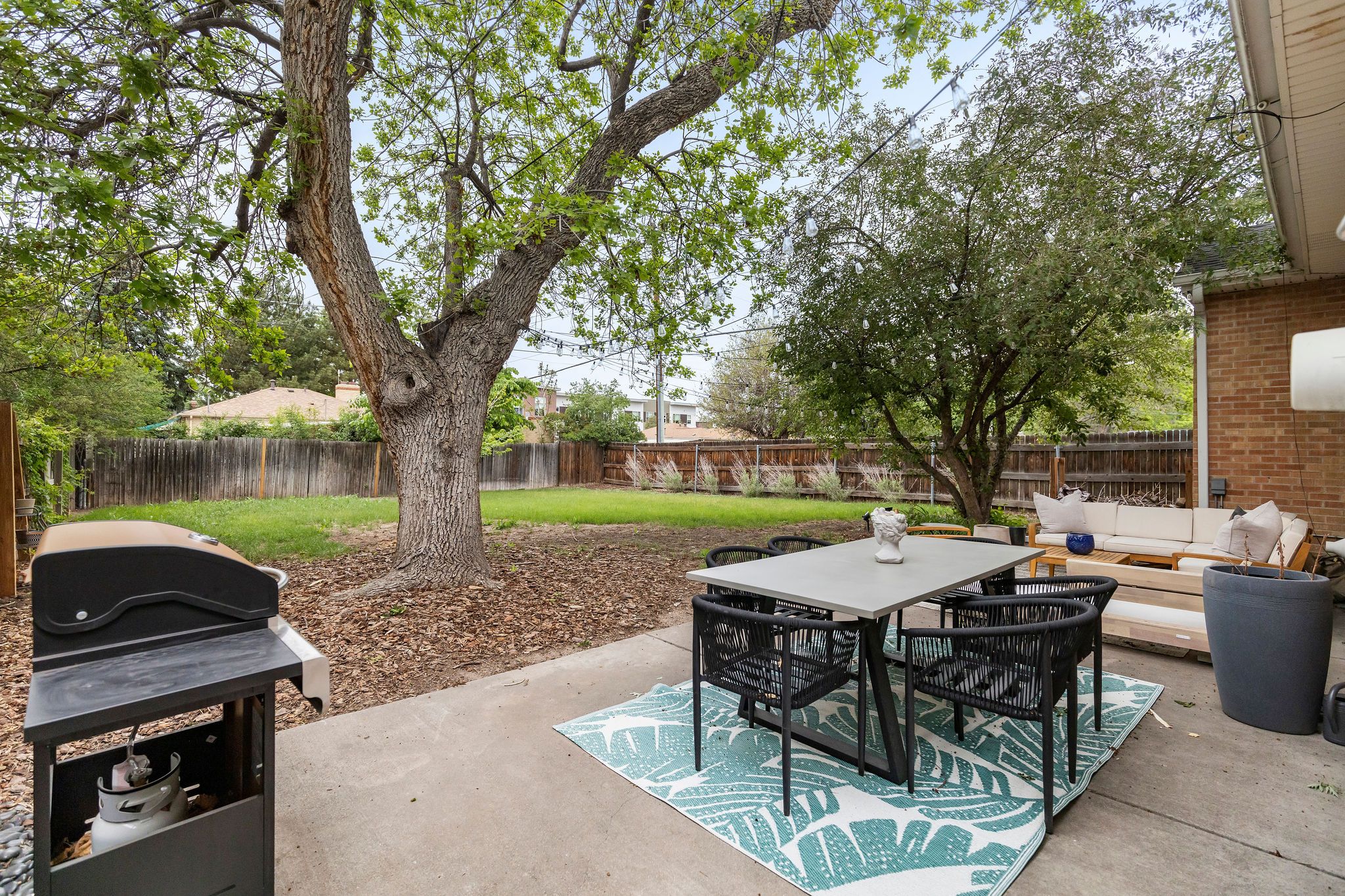 Welcome to this charming, recently remodeled home in Mayfair neighborhood - 物件實景