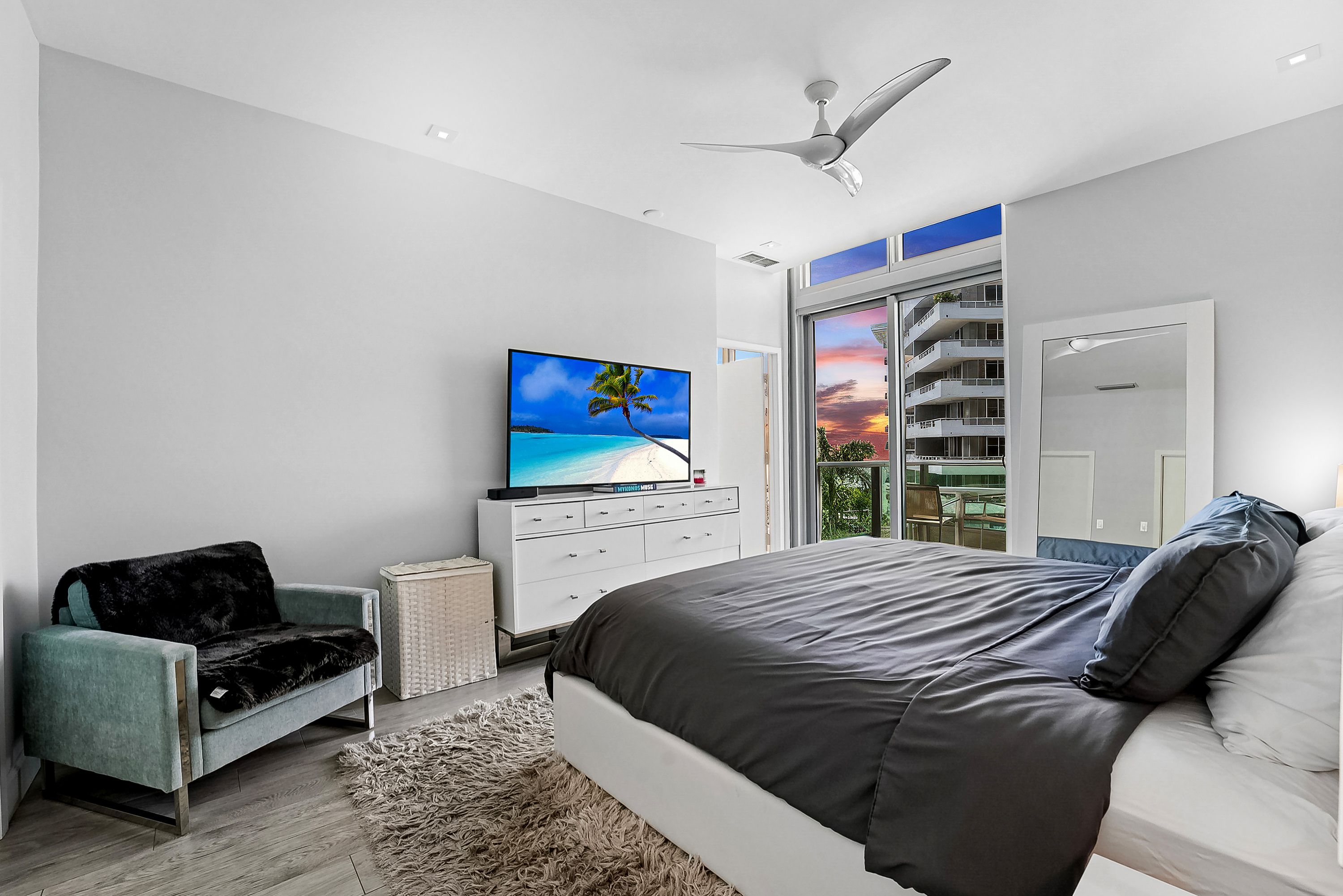 1331 Brickell Bay Dr, Miami, FL, 33131 - 物件實景