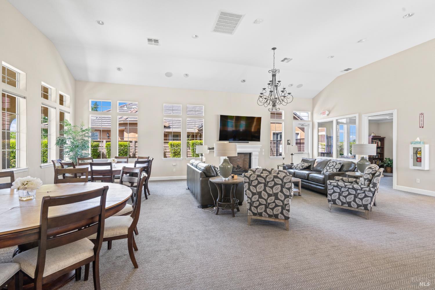Vacaville, California, 95687, United States, 2 Bedrooms Bedrooms, ,2 BathroomsBathrooms,Residential,For Sale,1911882