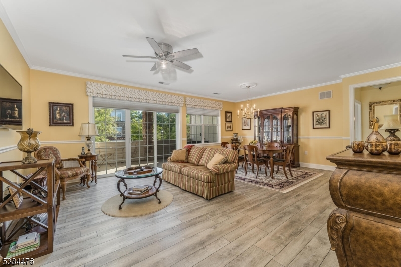 Franklin Twp., New Jersey, 08873, United States, 2 Bedrooms Bedrooms, ,2 BathroomsBathrooms,Residential,For Sale,1950649