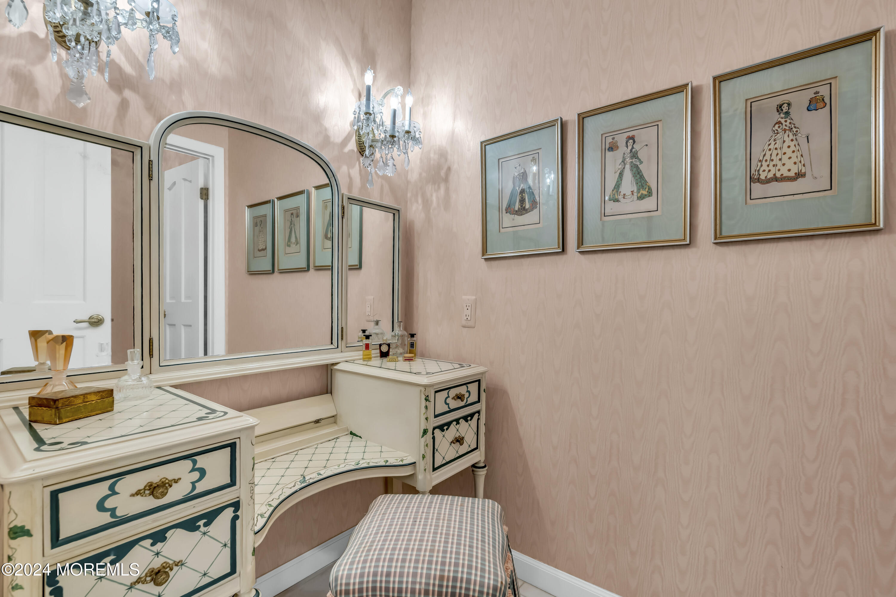 West Allenhurst, New Jersey, 07711, United States, 4 Bedrooms Bedrooms, ,6 BathroomsBathrooms,Residential,For Sale,2003191