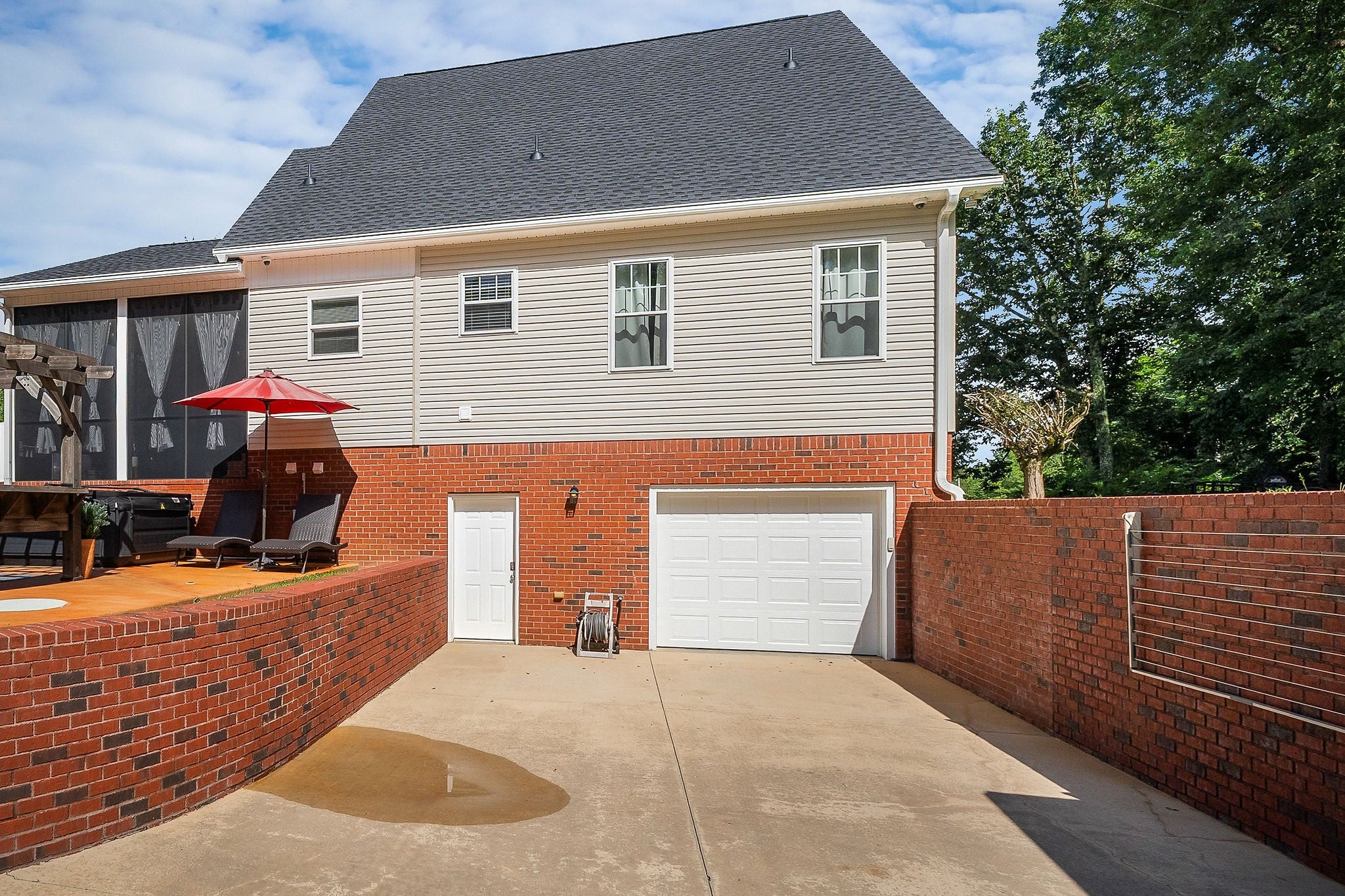 Smithville, Tennessee, 37166, United States, 1 Bedroom Bedrooms, ,4 BathroomsBathrooms,Residential,For Sale,2006606