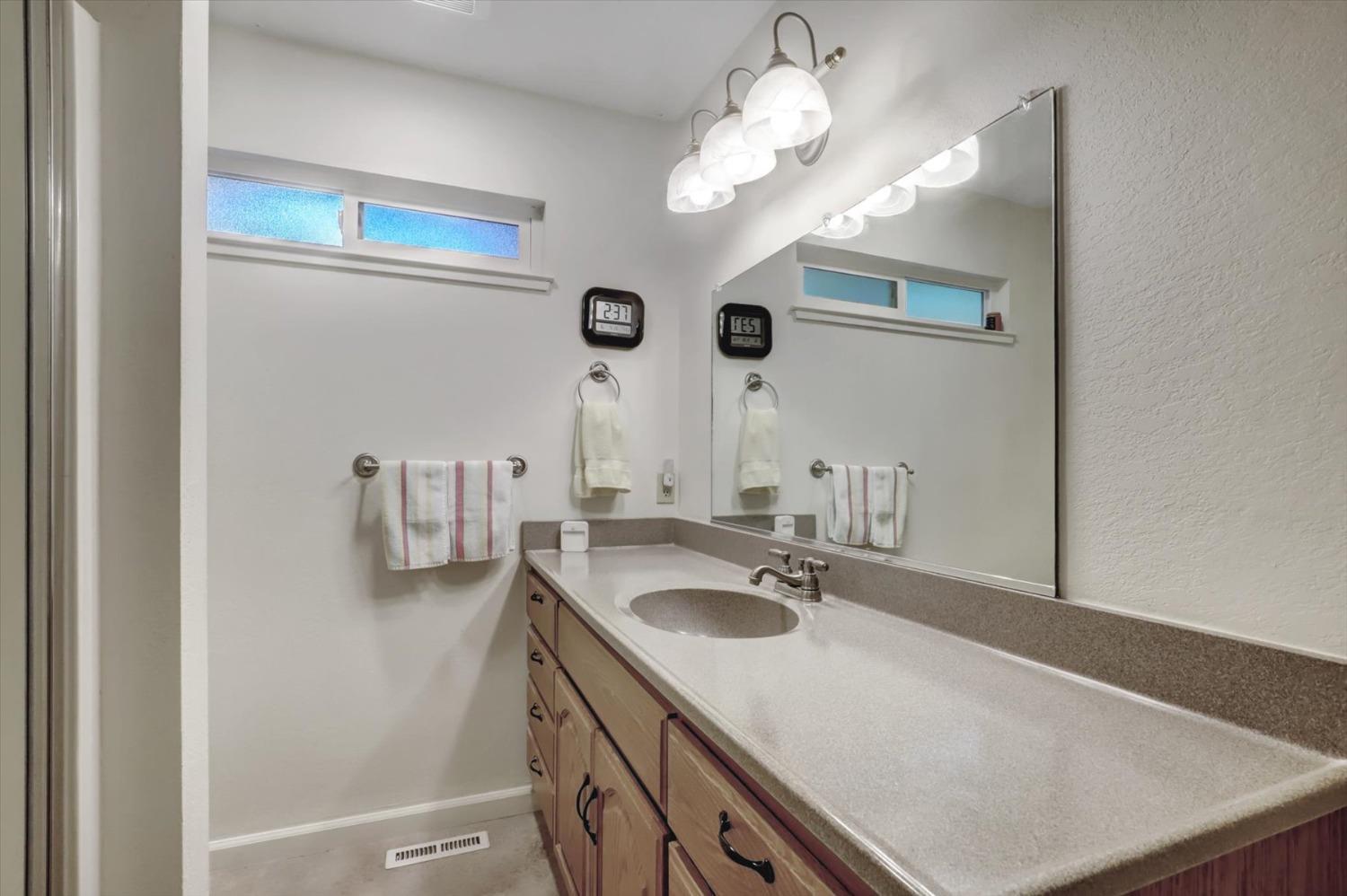 12252 Francis Drive, Grass Valley, California, 95949, United States, 3 Bedrooms Bedrooms, ,2 BathroomsBathrooms,Residential,For Sale,12252 Francis Drive,1631801