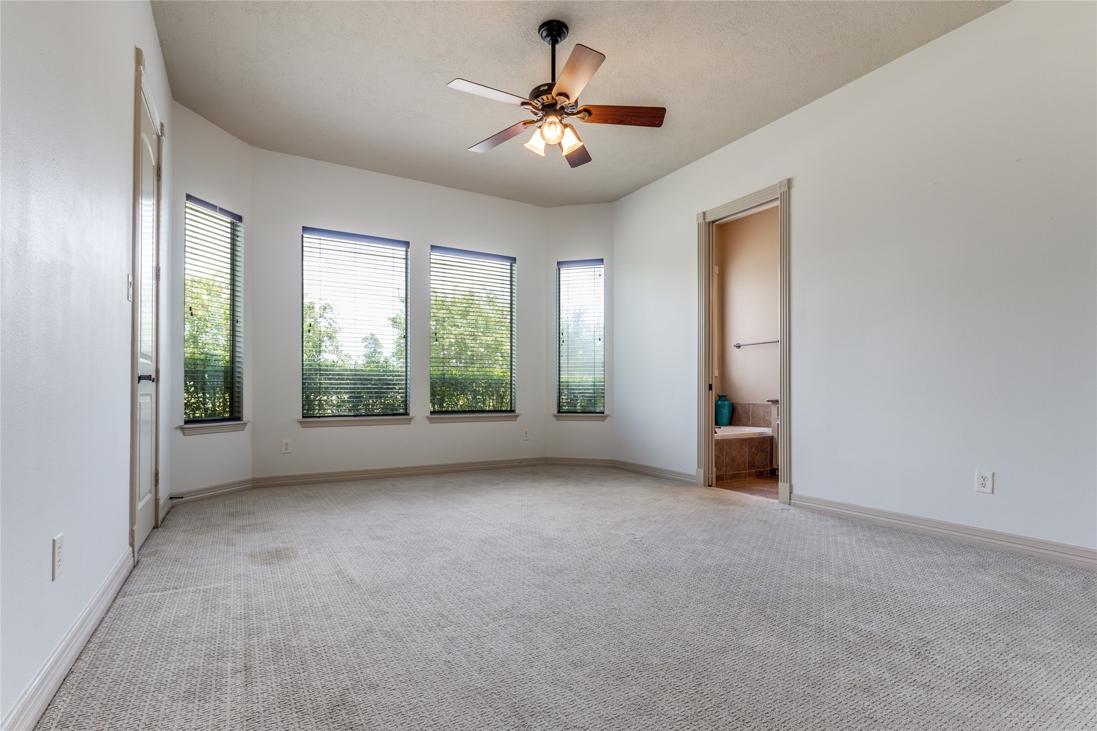 Spring, Texas, 77389, United States, 4 Bedrooms Bedrooms, ,7 BathroomsBathrooms,Residential,For Sale,1917972
