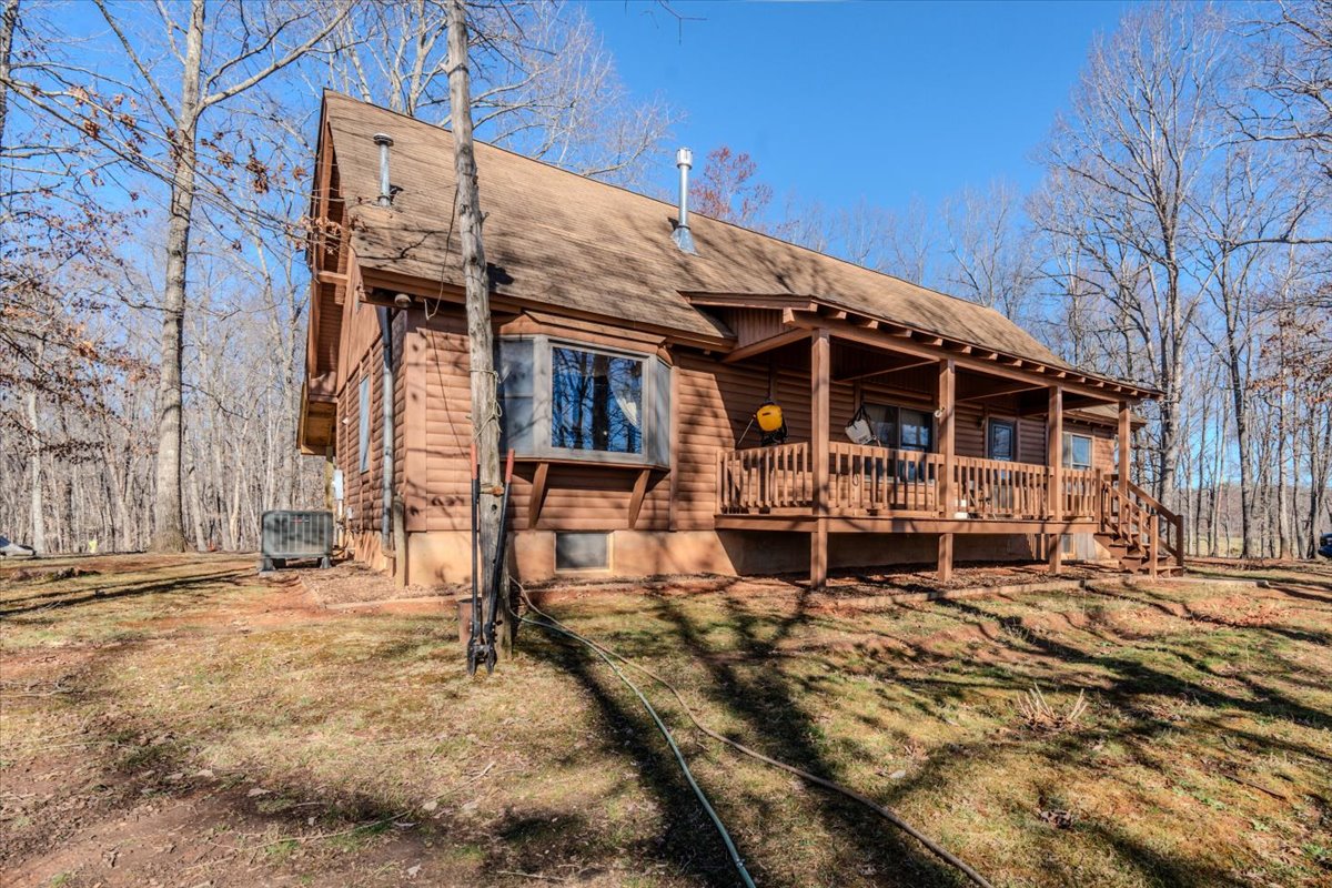 Pamplin, Virginia, 23958, United States, 3 Bedrooms Bedrooms, ,2 BathroomsBathrooms,Residential,For Sale,2007542